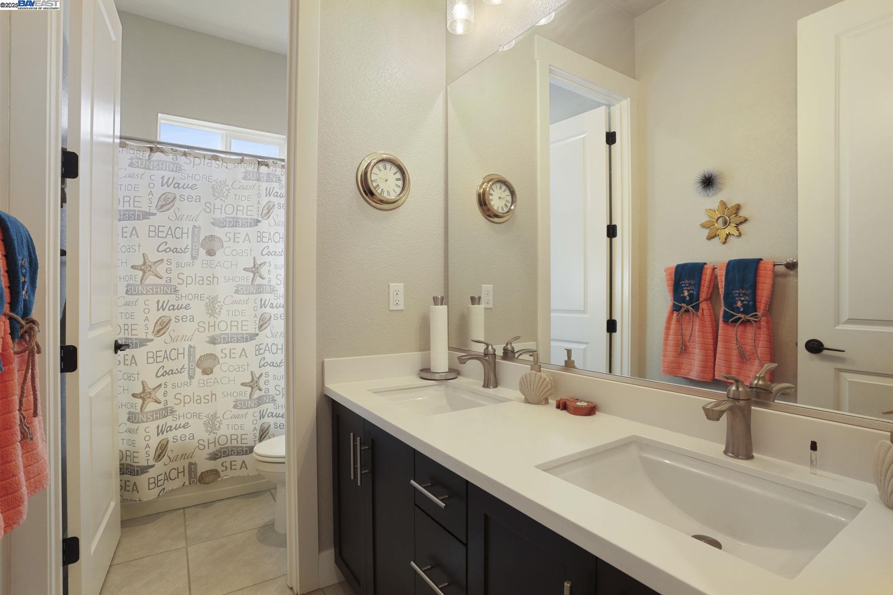 Detail Gallery Image 30 of 42 For 2595 Garden Farms Ave, Lathrop,  CA 95330 - 3 Beds | 2/1 Baths