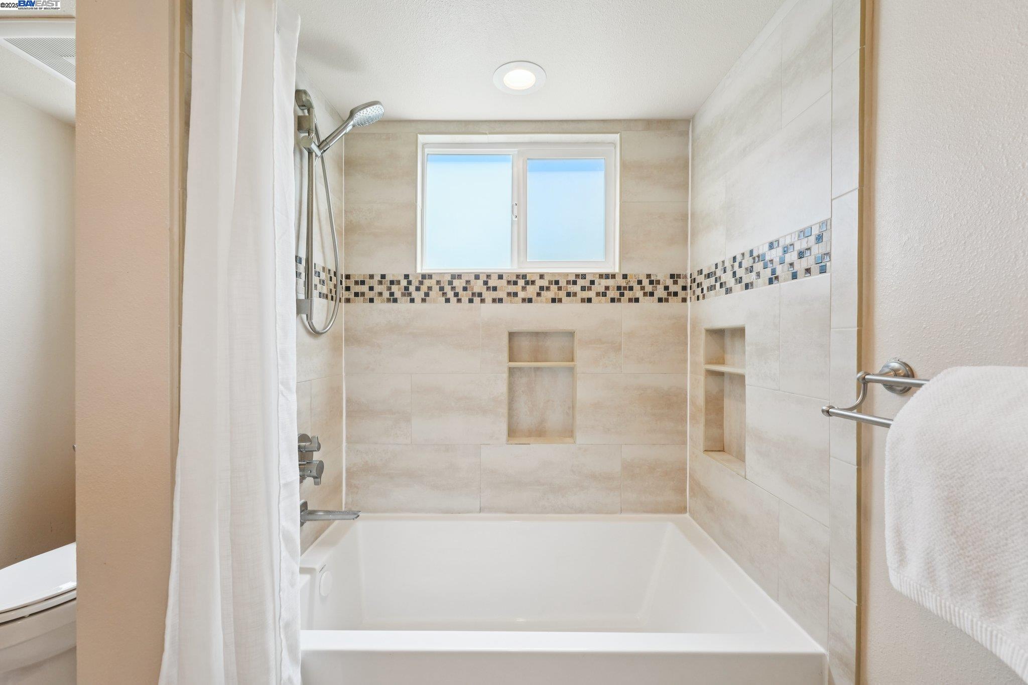 Detail Gallery Image 20 of 39 For 11745 Casa Linda, Dublin,  CA 94568-2231 - 4 Beds | 2 Baths