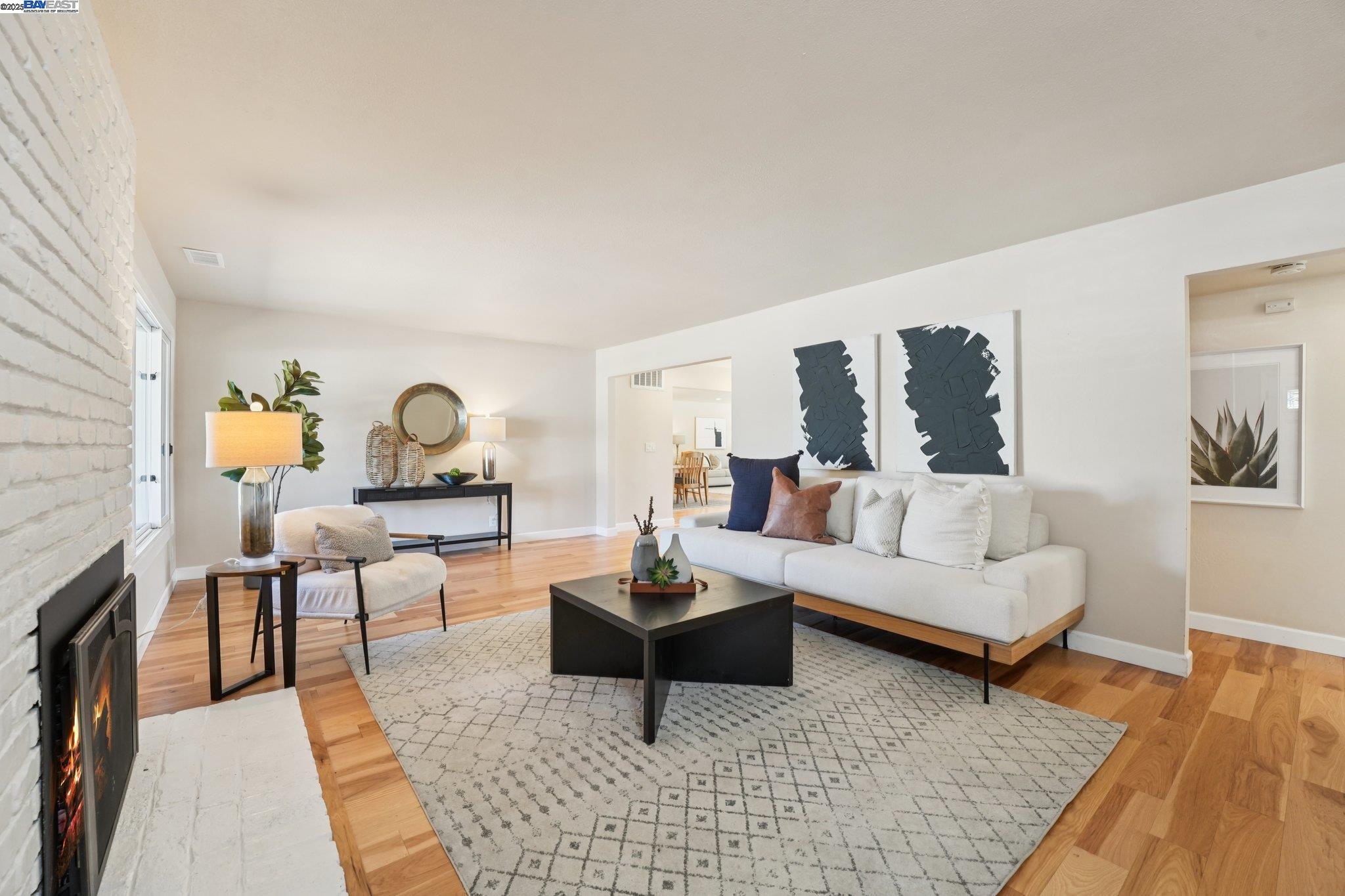 Detail Gallery Image 3 of 39 For 11745 Casa Linda, Dublin,  CA 94568-2231 - 4 Beds | 2 Baths