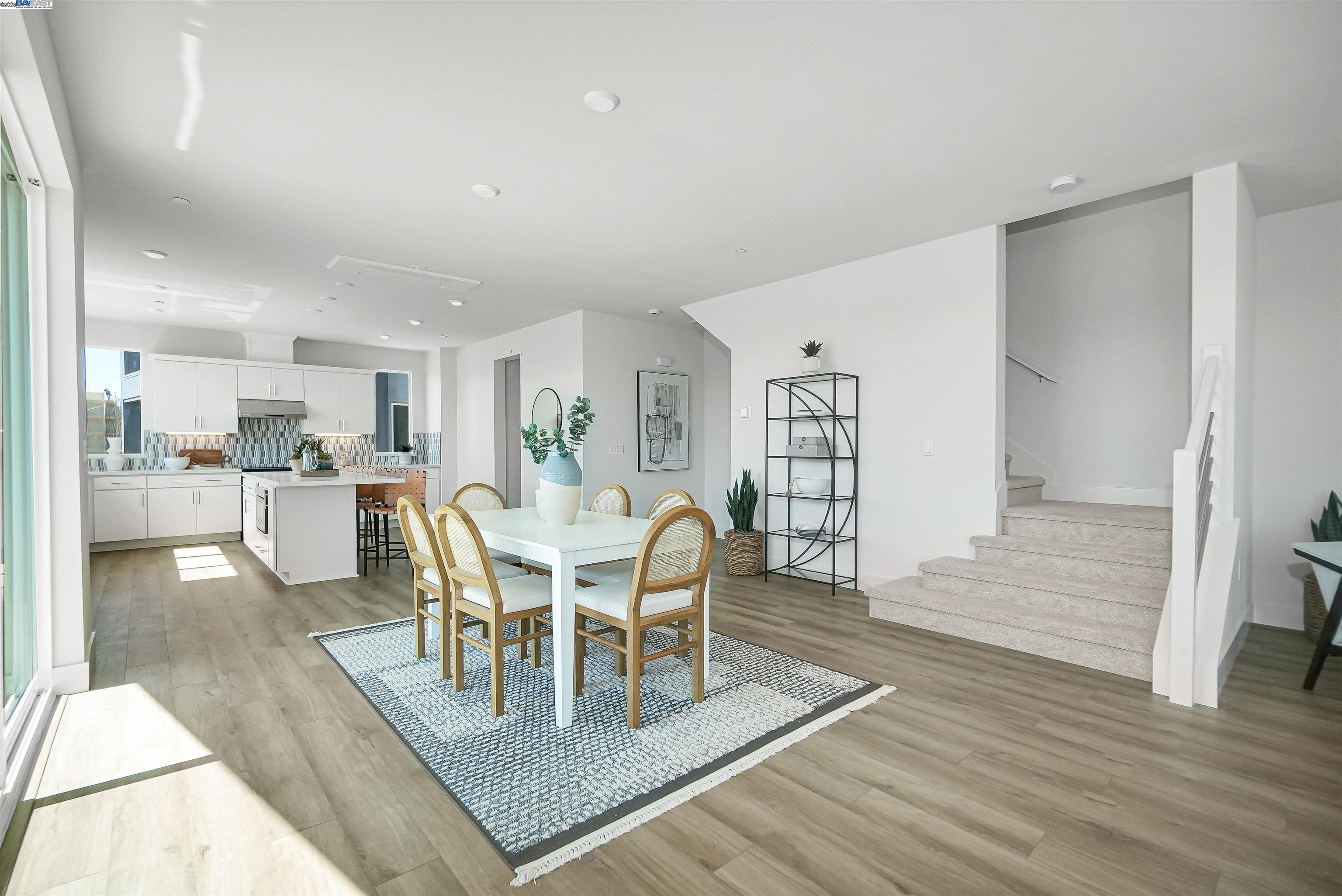 Detail Gallery Image 17 of 60 For 2388 Stanford Street, Alameda,  CA 94501 - 4 Beds | 3/1 Baths