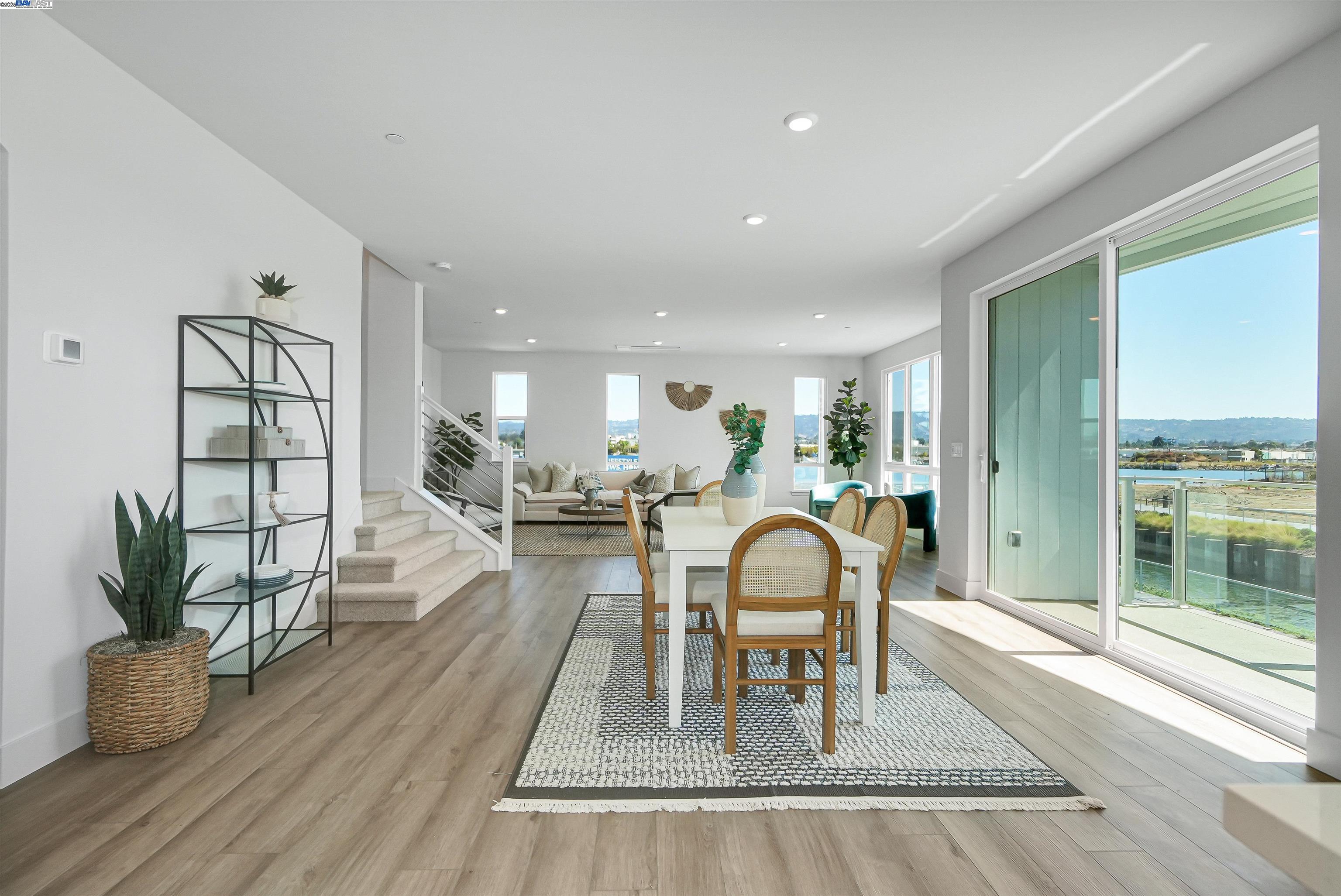 Detail Gallery Image 19 of 60 For 2388 Stanford Street, Alameda,  CA 94501 - 4 Beds | 3/1 Baths