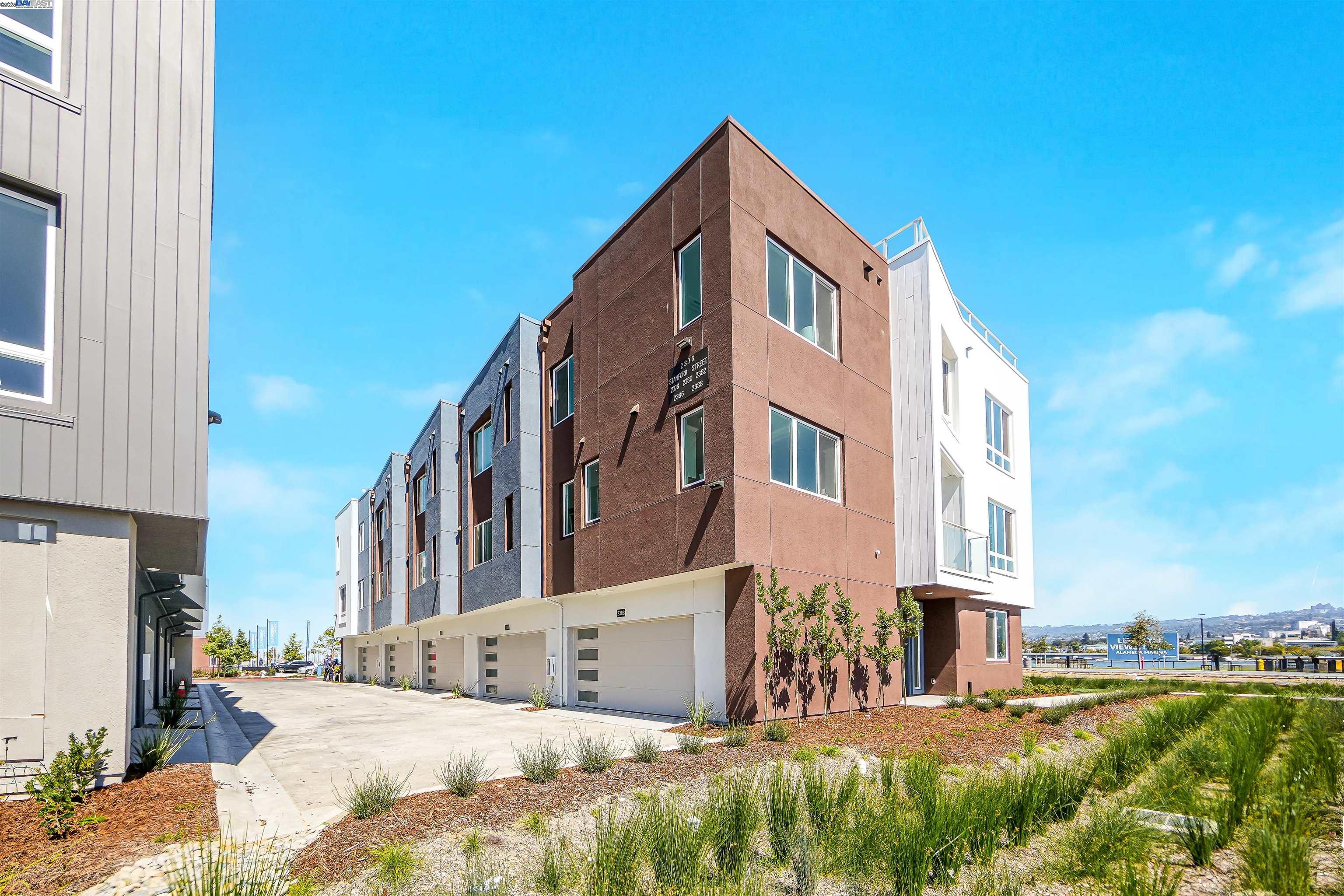 Detail Gallery Image 54 of 60 For 2388 Stanford Street, Alameda,  CA 94501 - 4 Beds | 3/1 Baths
