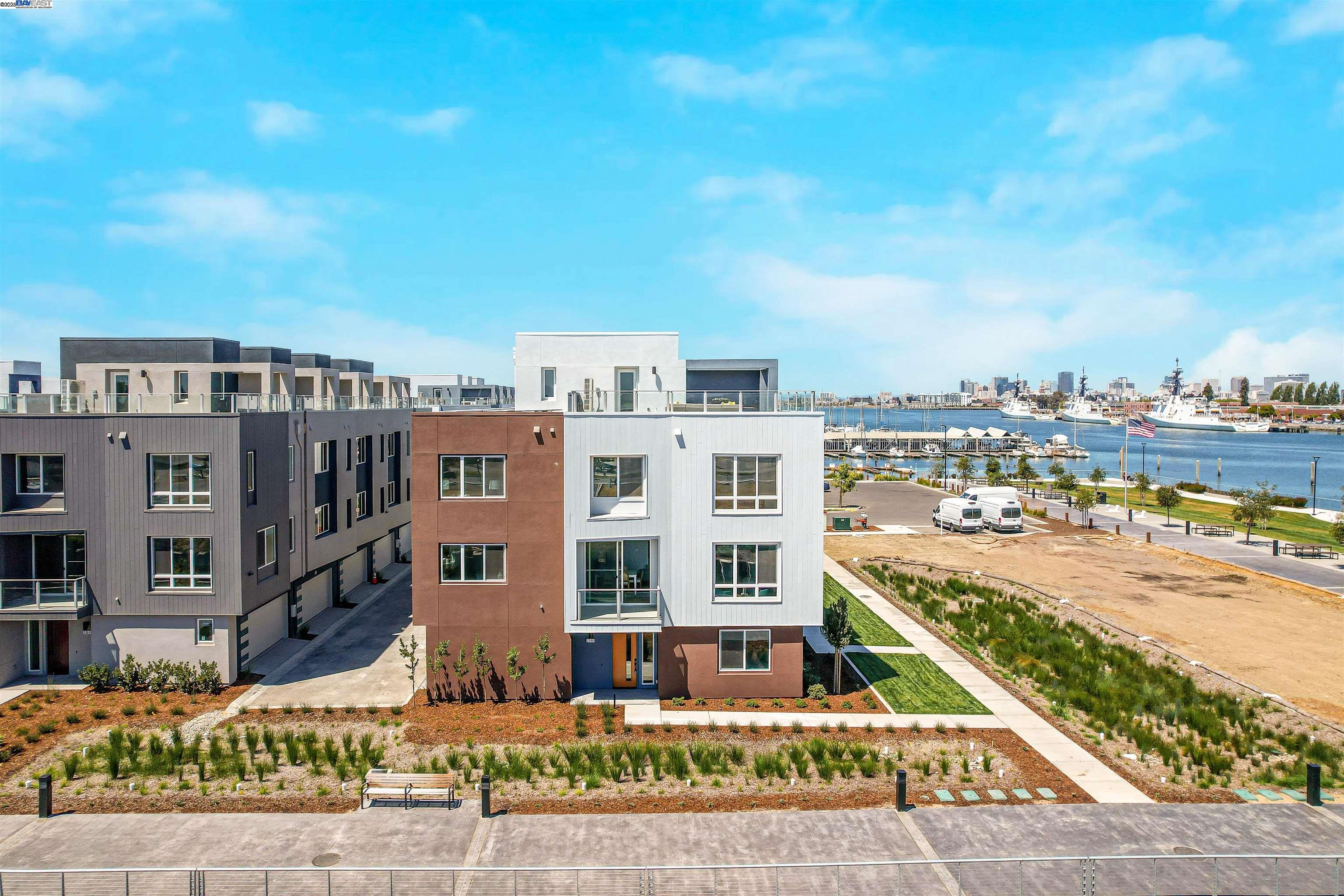 Detail Gallery Image 55 of 60 For 2388 Stanford Street, Alameda,  CA 94501 - 4 Beds | 3/1 Baths
