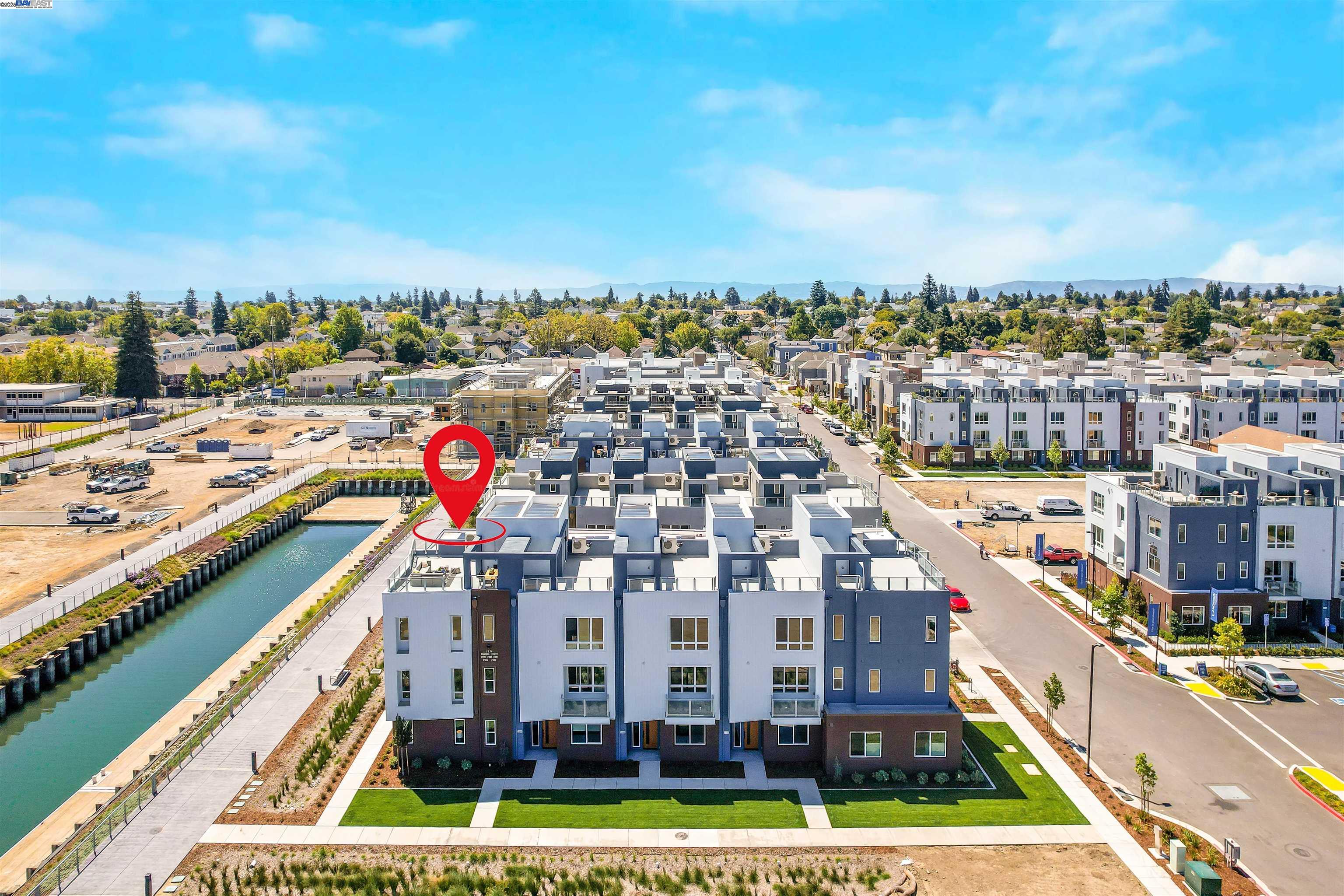 Detail Gallery Image 58 of 60 For 2388 Stanford Street, Alameda,  CA 94501 - 4 Beds | 3/1 Baths