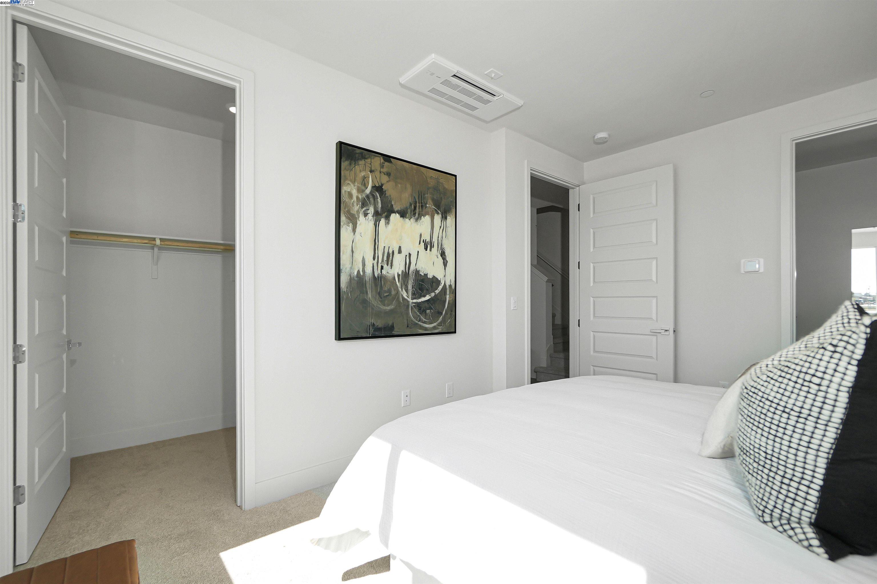 Detail Gallery Image 9 of 60 For 2388 Stanford Street, Alameda,  CA 94501 - 4 Beds | 3/1 Baths
