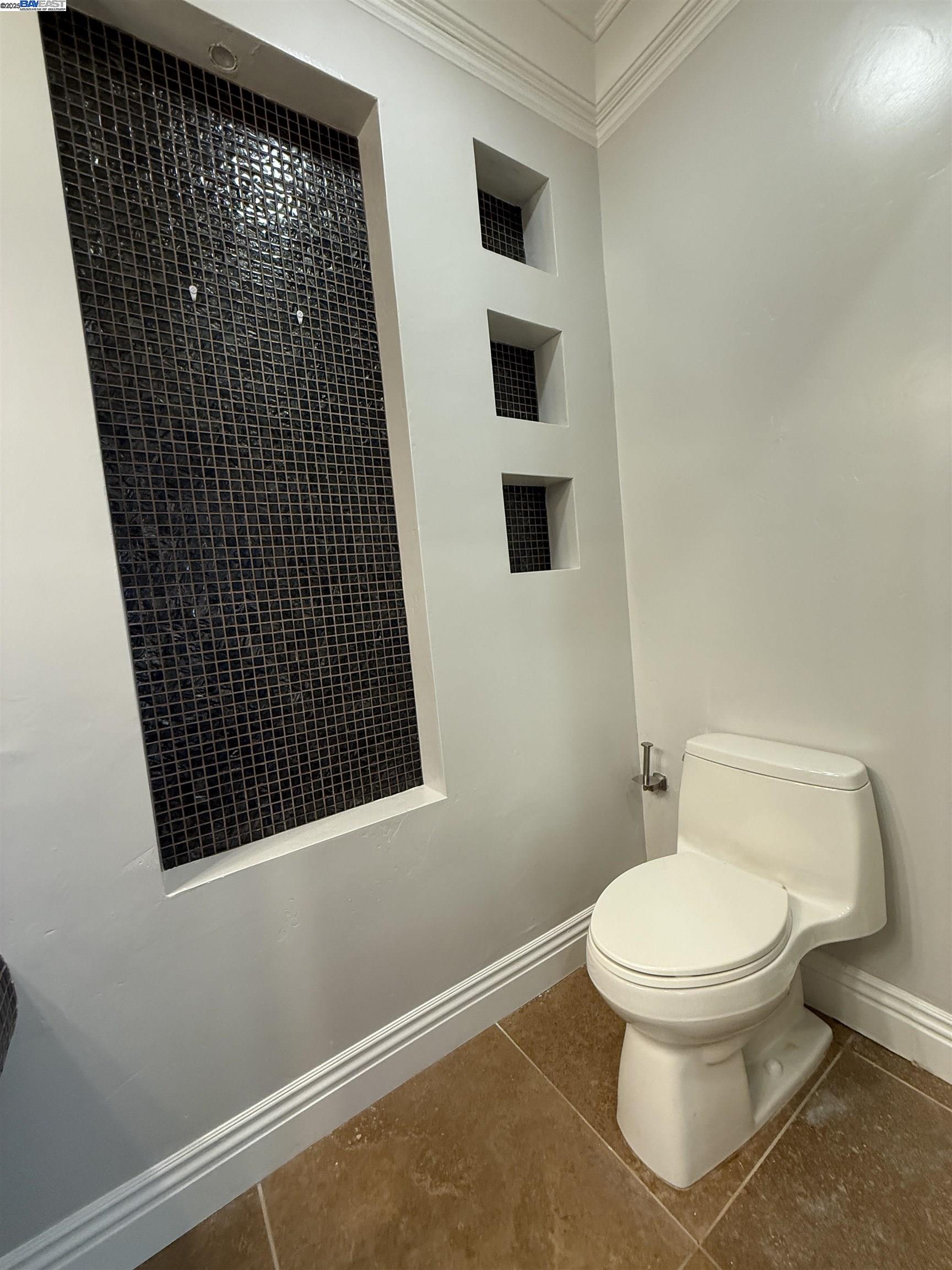 Detail Gallery Image 16 of 42 For 470 Hale St, Palo Alto,  CA 94301 - 4 Beds | 4/1 Baths