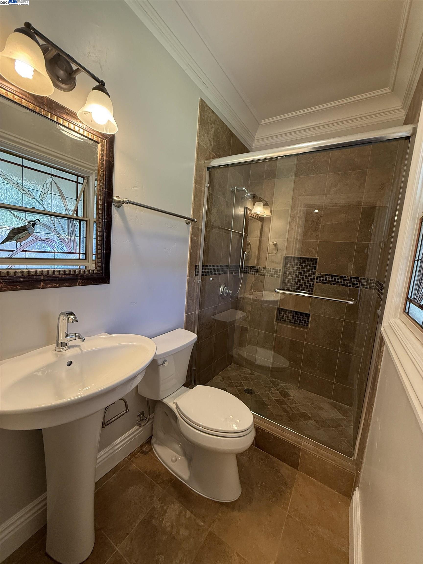 Detail Gallery Image 17 of 42 For 470 Hale St, Palo Alto,  CA 94301 - 4 Beds | 4/1 Baths