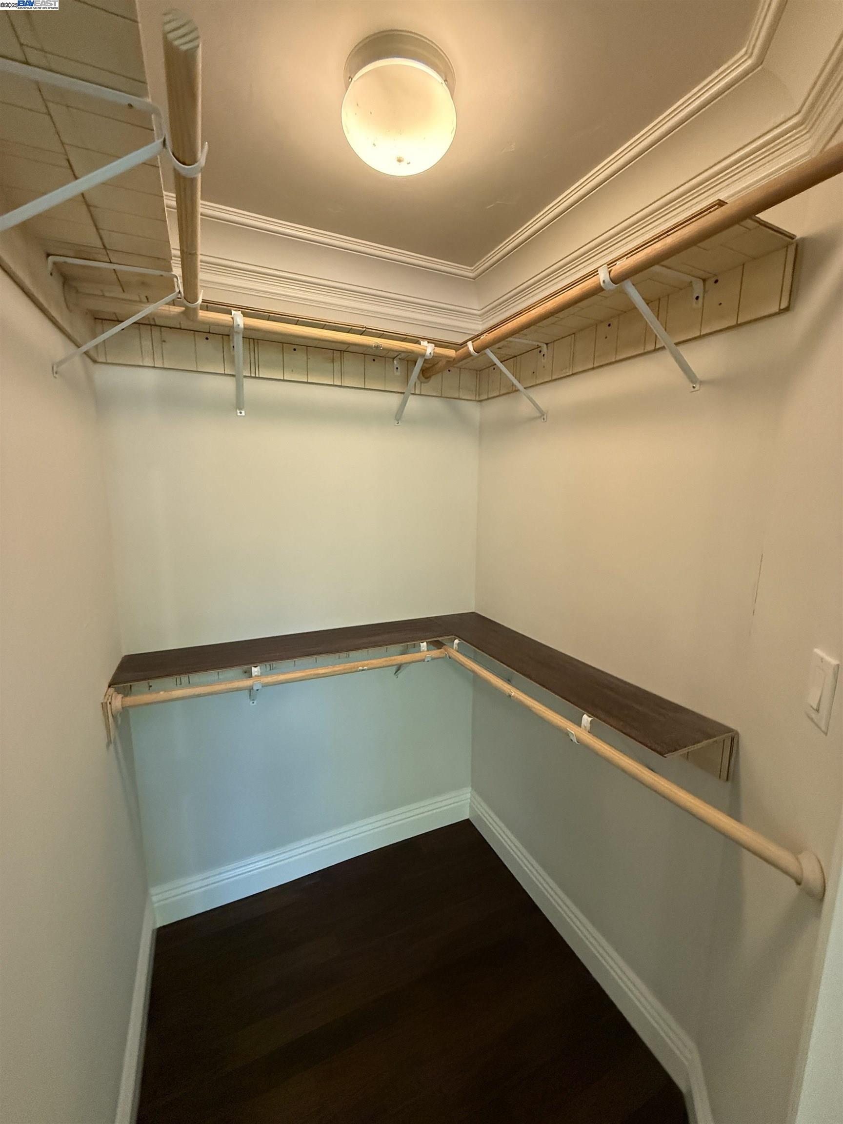Detail Gallery Image 31 of 42 For 470 Hale St, Palo Alto,  CA 94301 - 4 Beds | 4/1 Baths