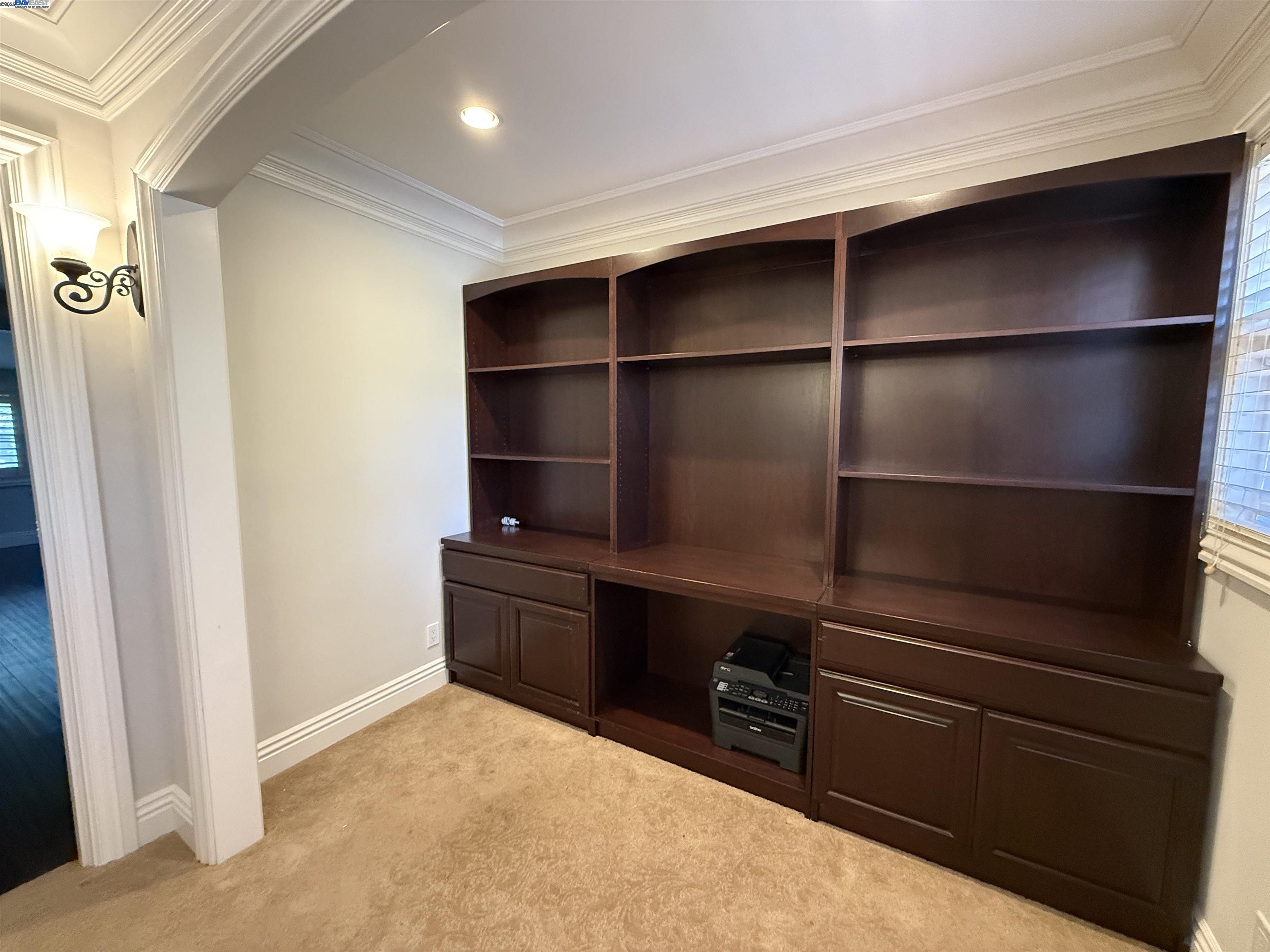 Detail Gallery Image 34 of 42 For 470 Hale St, Palo Alto,  CA 94301 - 4 Beds | 4/1 Baths