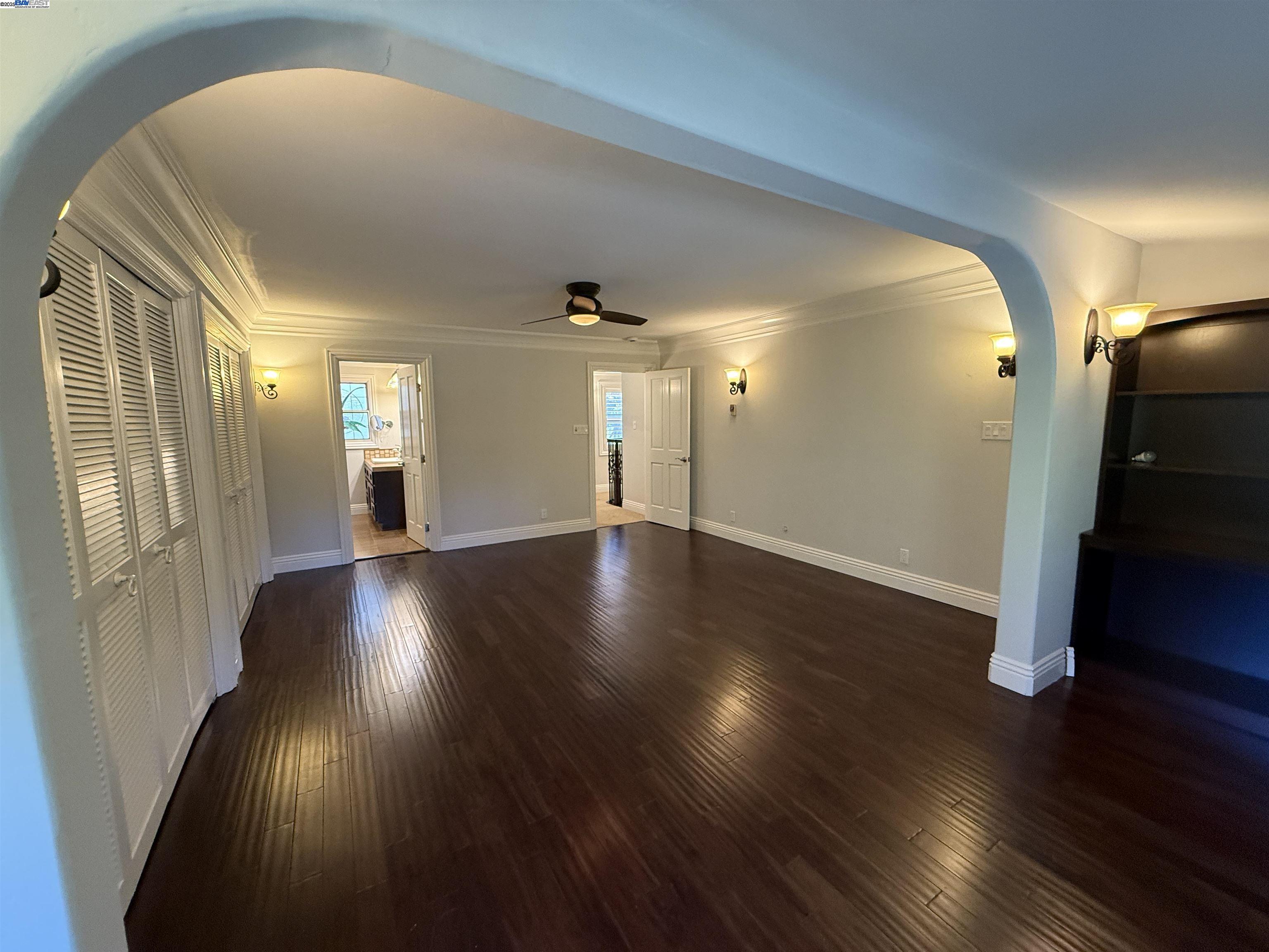 Detail Gallery Image 37 of 42 For 470 Hale St, Palo Alto,  CA 94301 - 4 Beds | 4/1 Baths