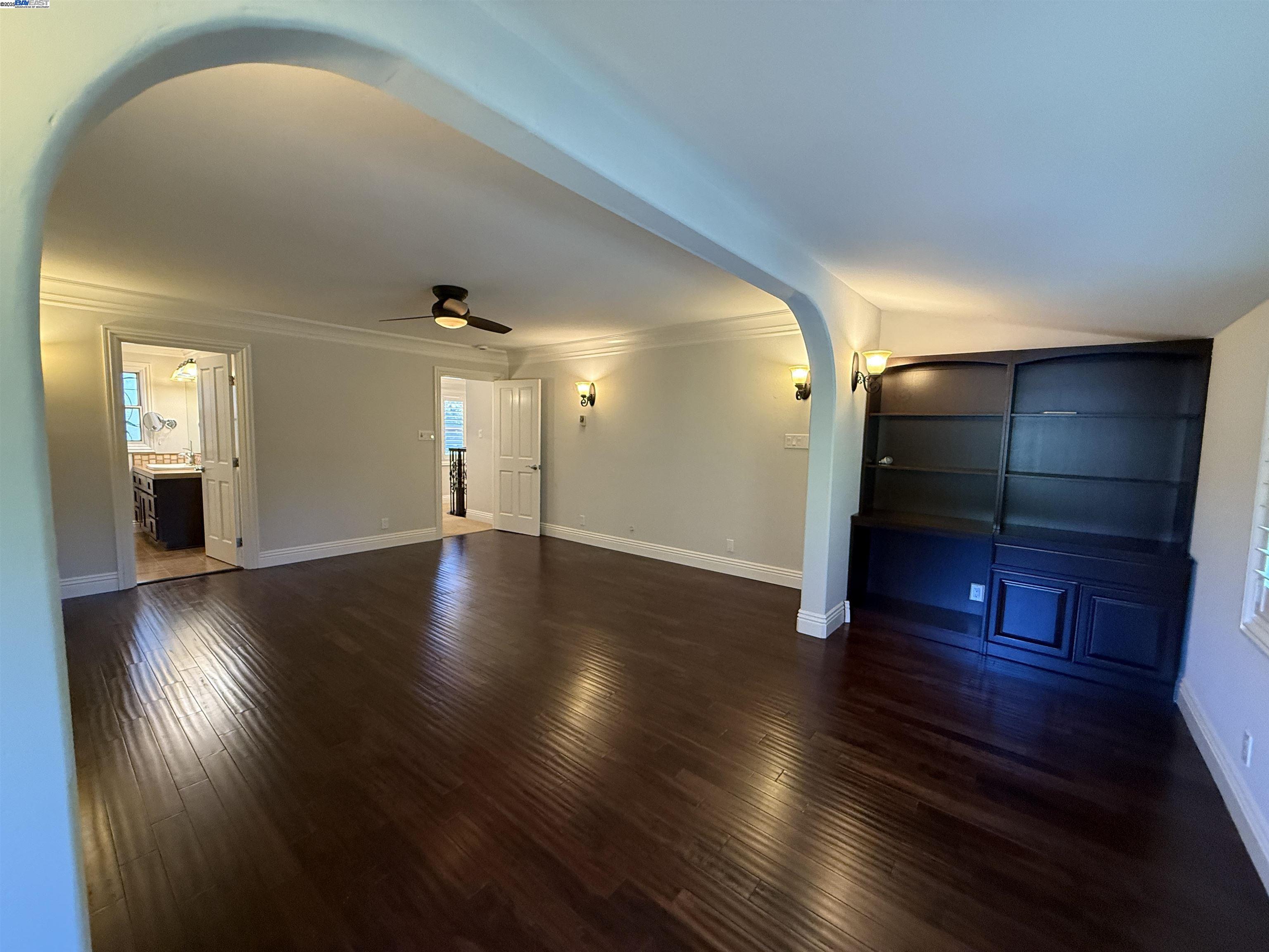 Detail Gallery Image 38 of 42 For 470 Hale St, Palo Alto,  CA 94301 - 4 Beds | 4/1 Baths