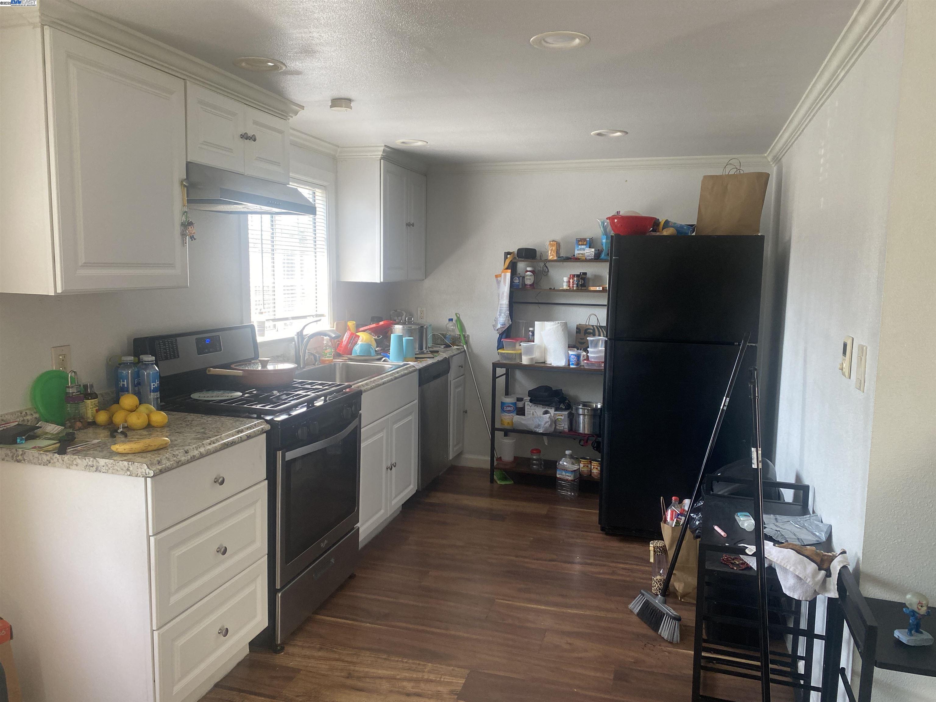 Detail Gallery Image 10 of 12 For 16557 E 14th Street, San Leandro,  CA 94578-2307 - 2 Beds | 1 Baths