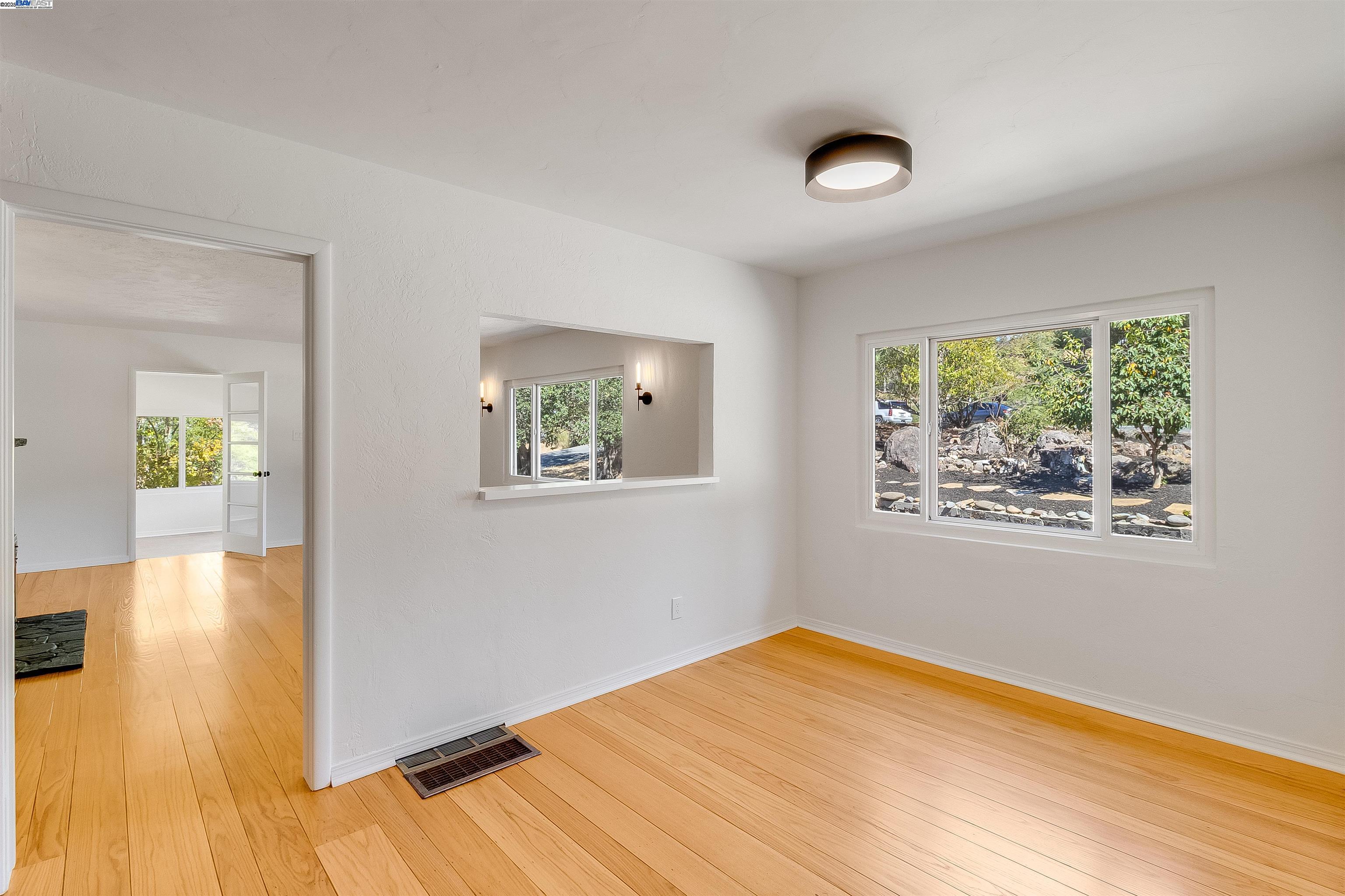Detail Gallery Image 14 of 40 For 1069 Coombsville Rd, Napa,  CA 94558 - 3 Beds | 2 Baths