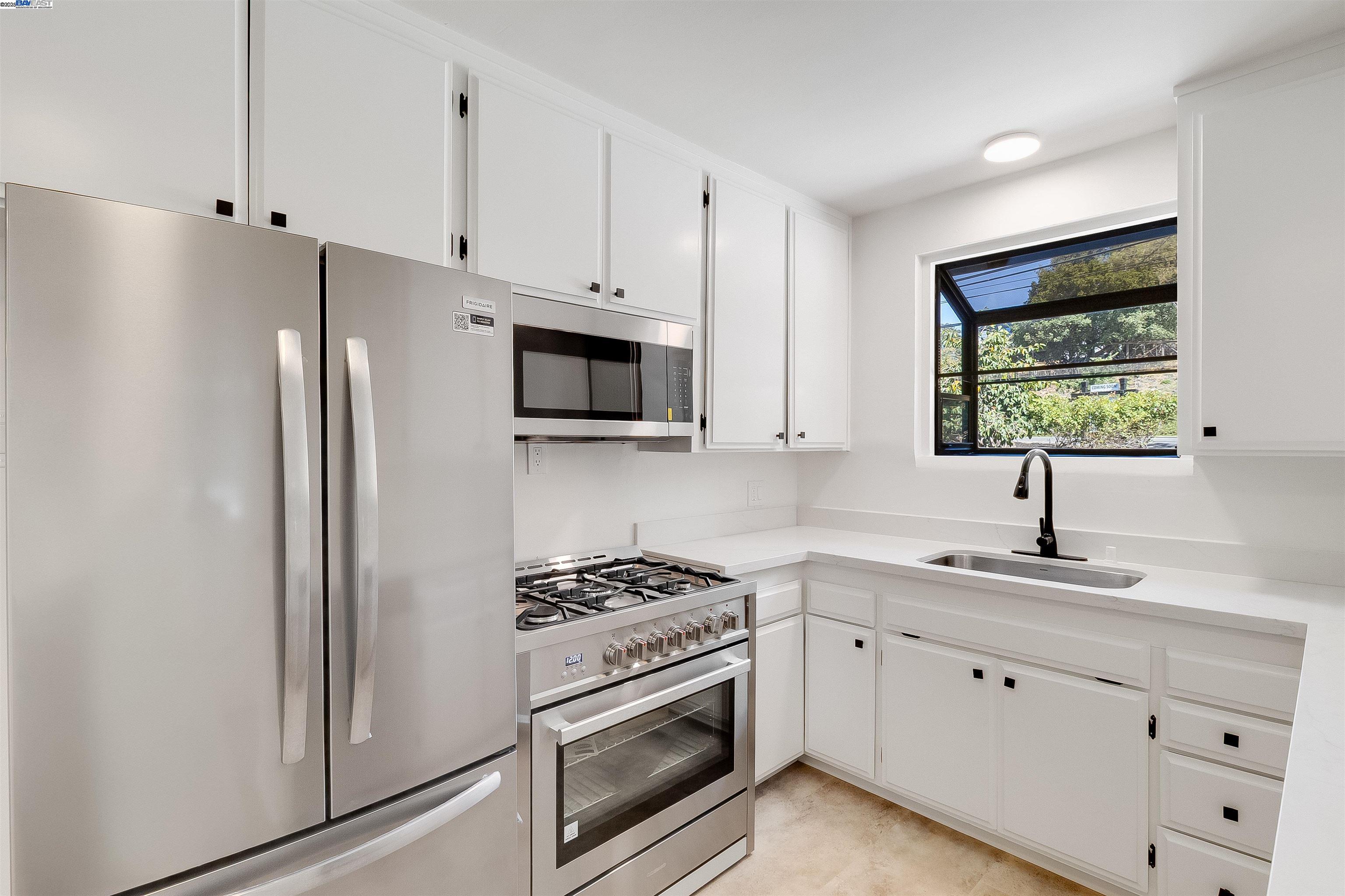 Detail Gallery Image 7 of 40 For 1069 Coombsville Rd, Napa,  CA 94558 - 3 Beds | 2 Baths