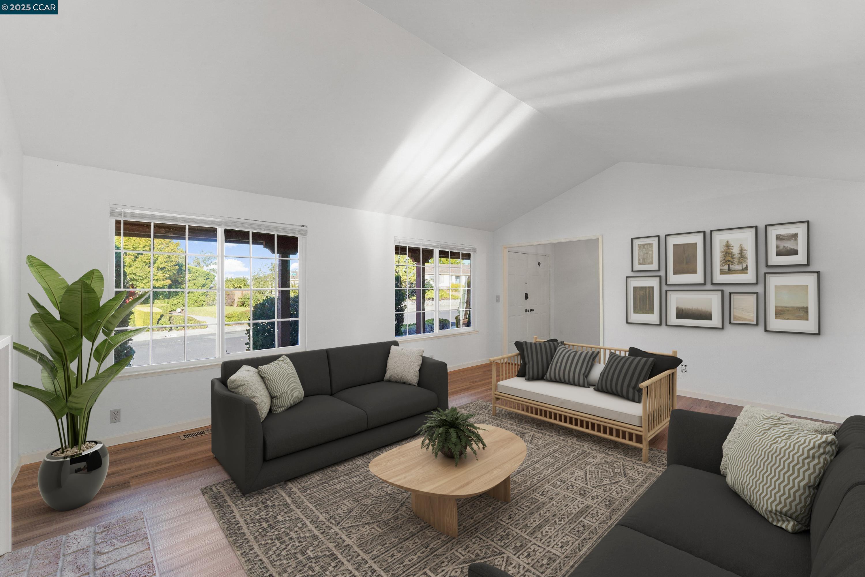 Detail Gallery Image 13 of 32 For 5160 Heavenly Ridge Ln, El Sobrante,  CA 94803 - 4 Beds | 3 Baths