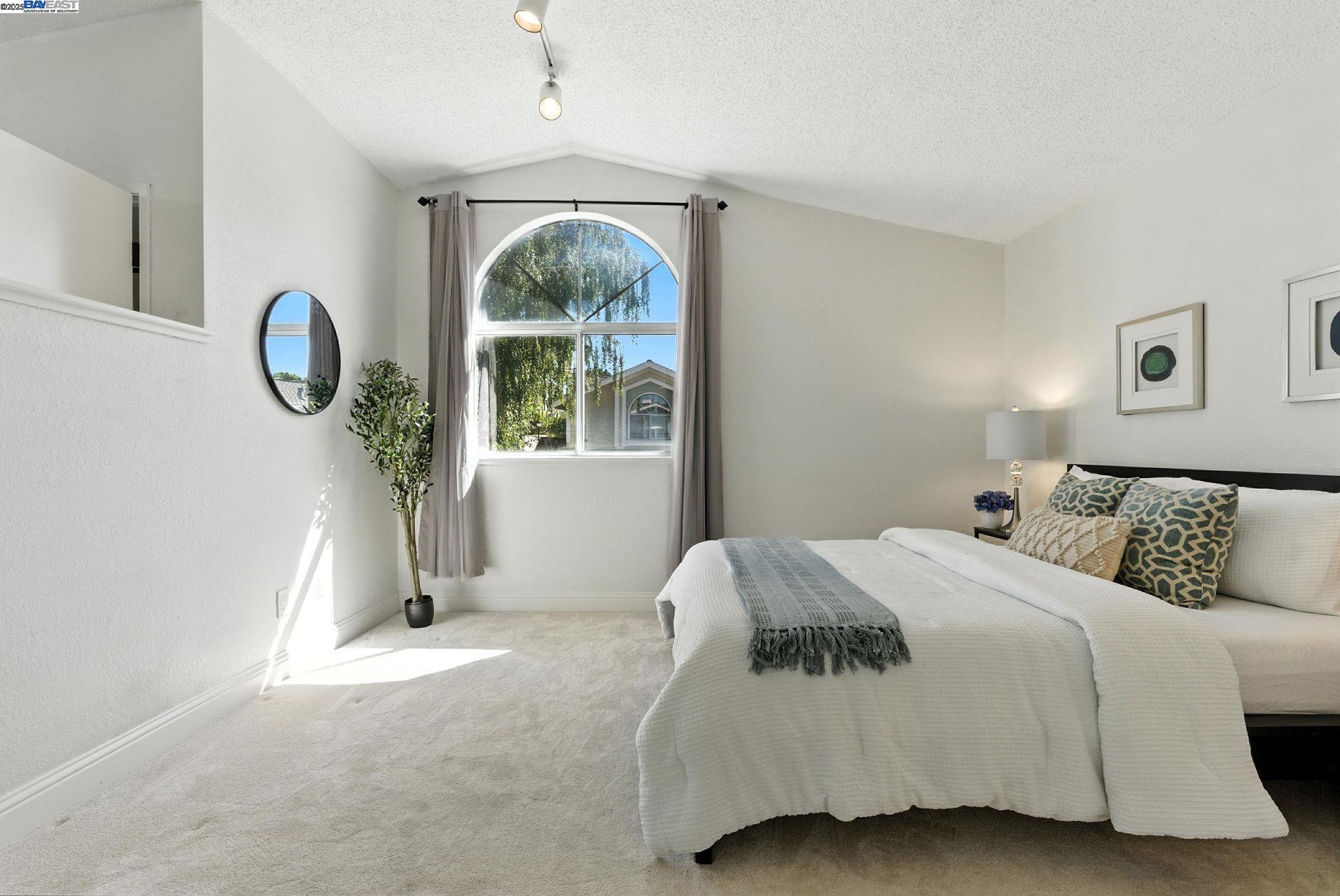 Detail Gallery Image 19 of 44 For 316 N Wildwood, Hercules,  CA 94547 - 3 Beds | 2/1 Baths
