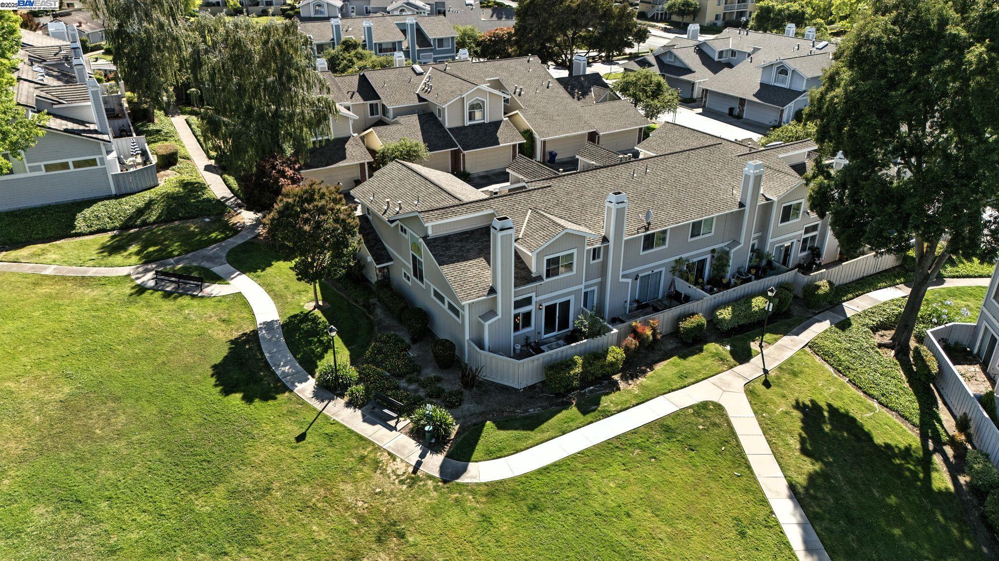 Detail Gallery Image 38 of 44 For 316 N Wildwood, Hercules,  CA 94547 - 3 Beds | 2/1 Baths