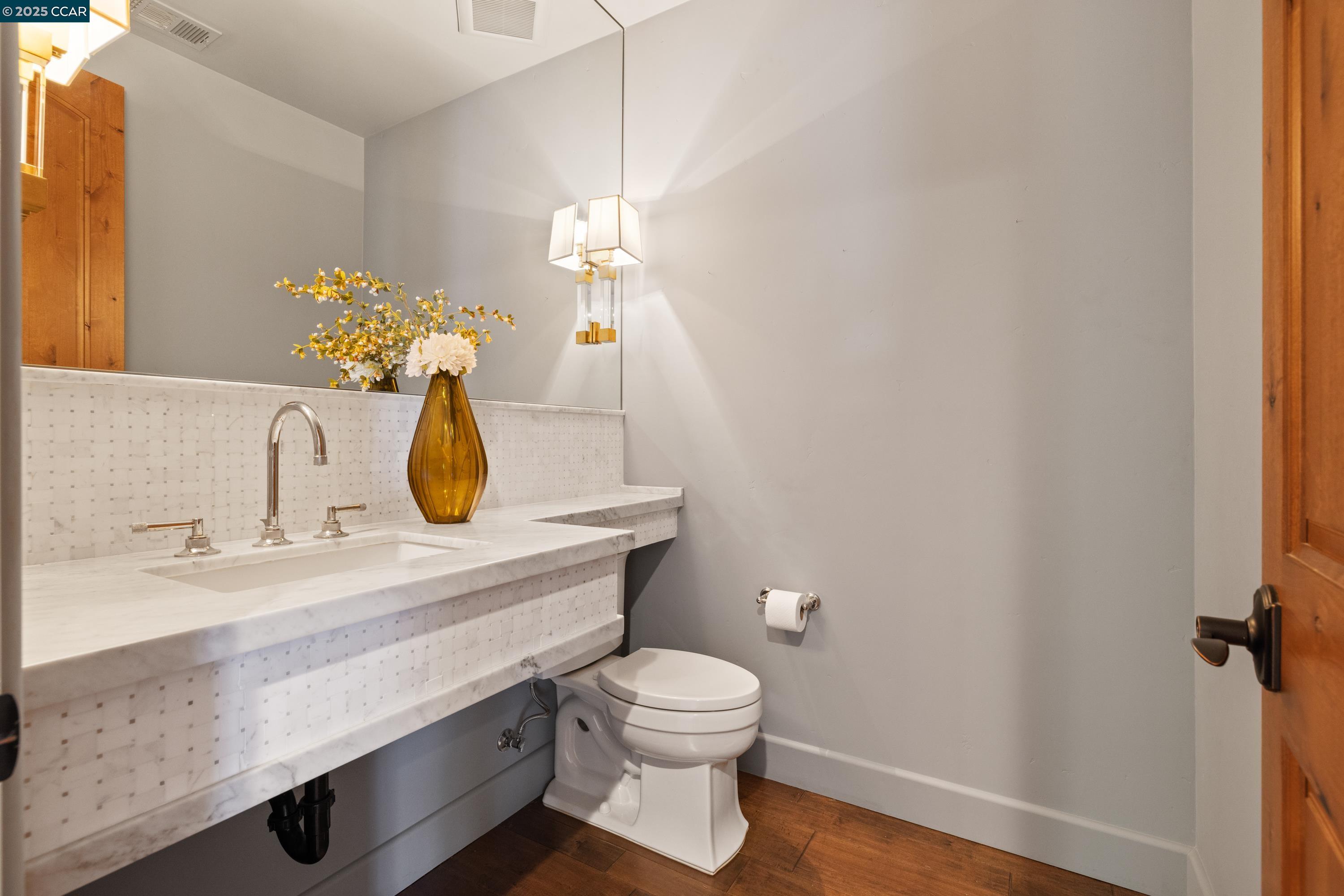 Detail Gallery Image 23 of 53 For 3 Barnes Ct, Moraga,  CA 94556 - 5 Beds | 4/1 Baths