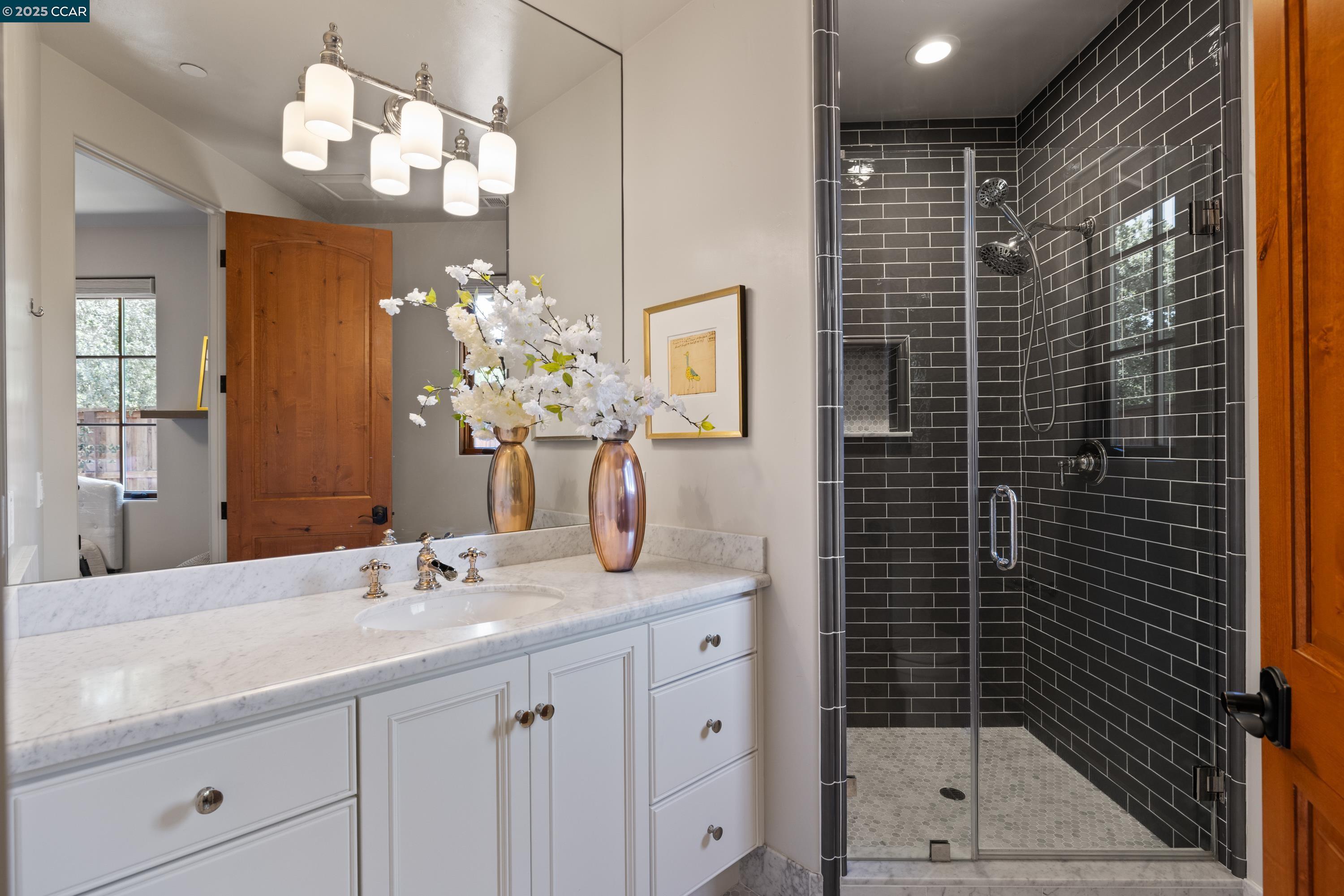 Detail Gallery Image 37 of 53 For 3 Barnes Ct, Moraga,  CA 94556 - 5 Beds | 4/1 Baths