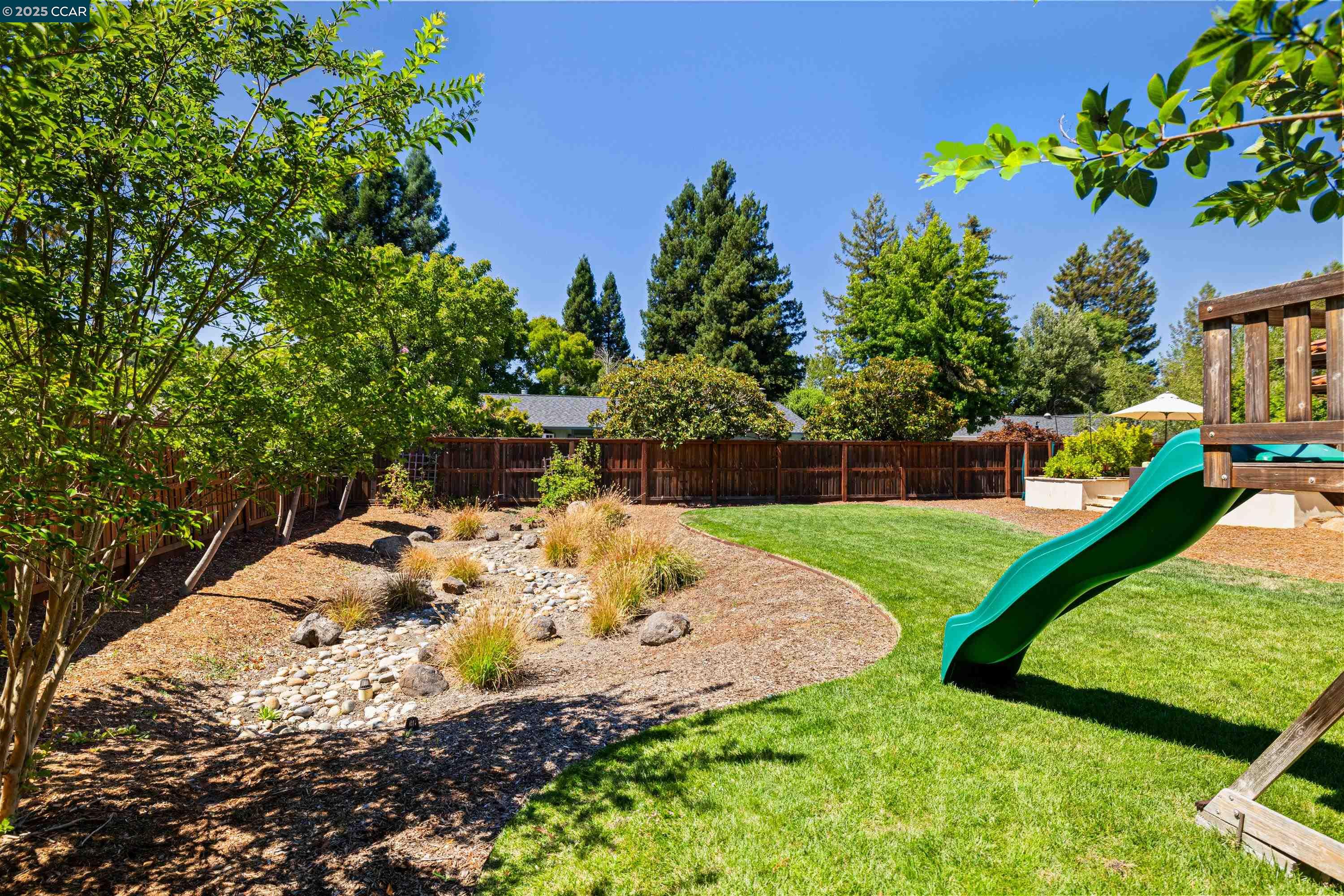 Detail Gallery Image 48 of 53 For 3 Barnes Ct, Moraga,  CA 94556 - 5 Beds | 4/1 Baths