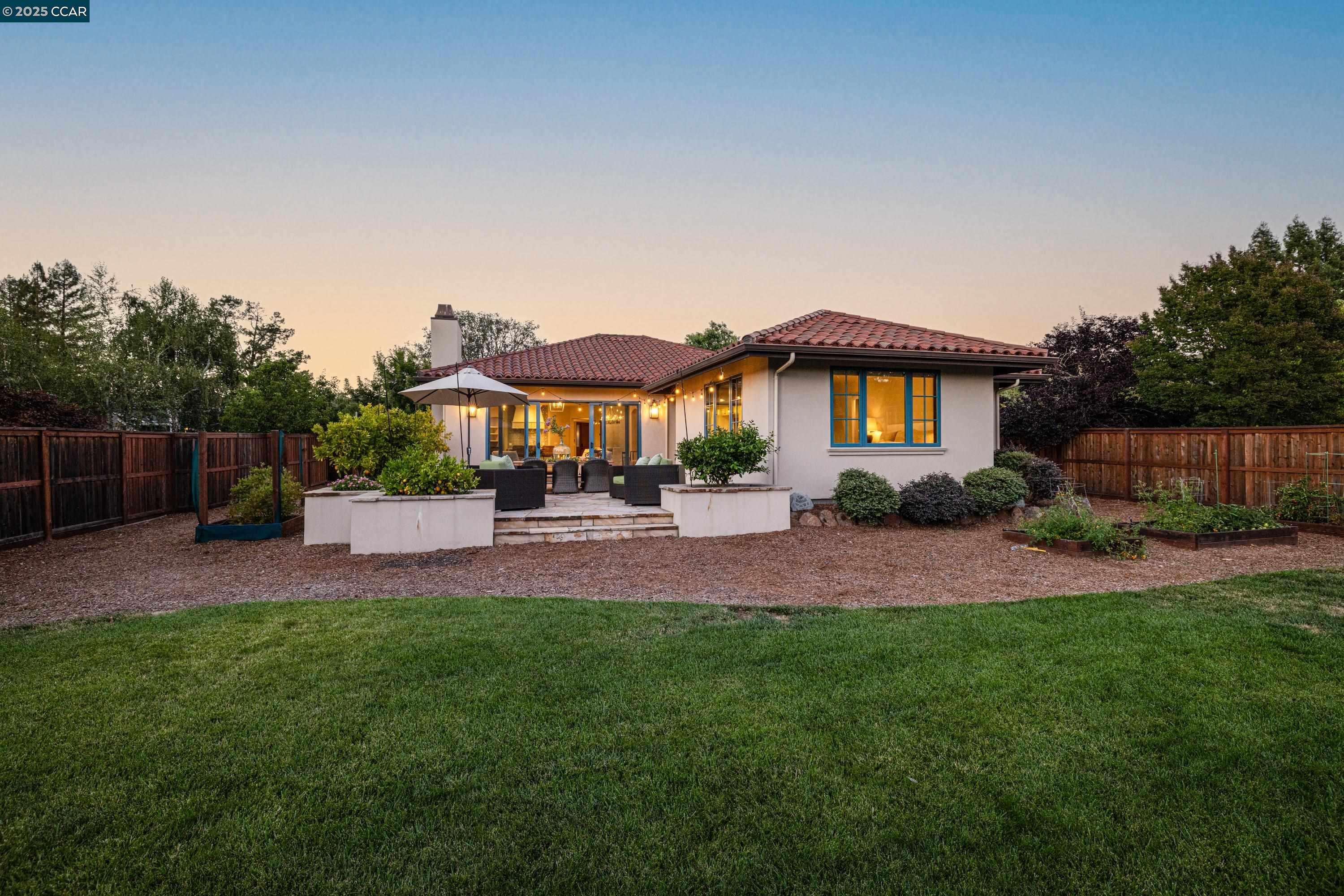 Detail Gallery Image 53 of 53 For 3 Barnes Ct, Moraga,  CA 94556 - 5 Beds | 4/1 Baths