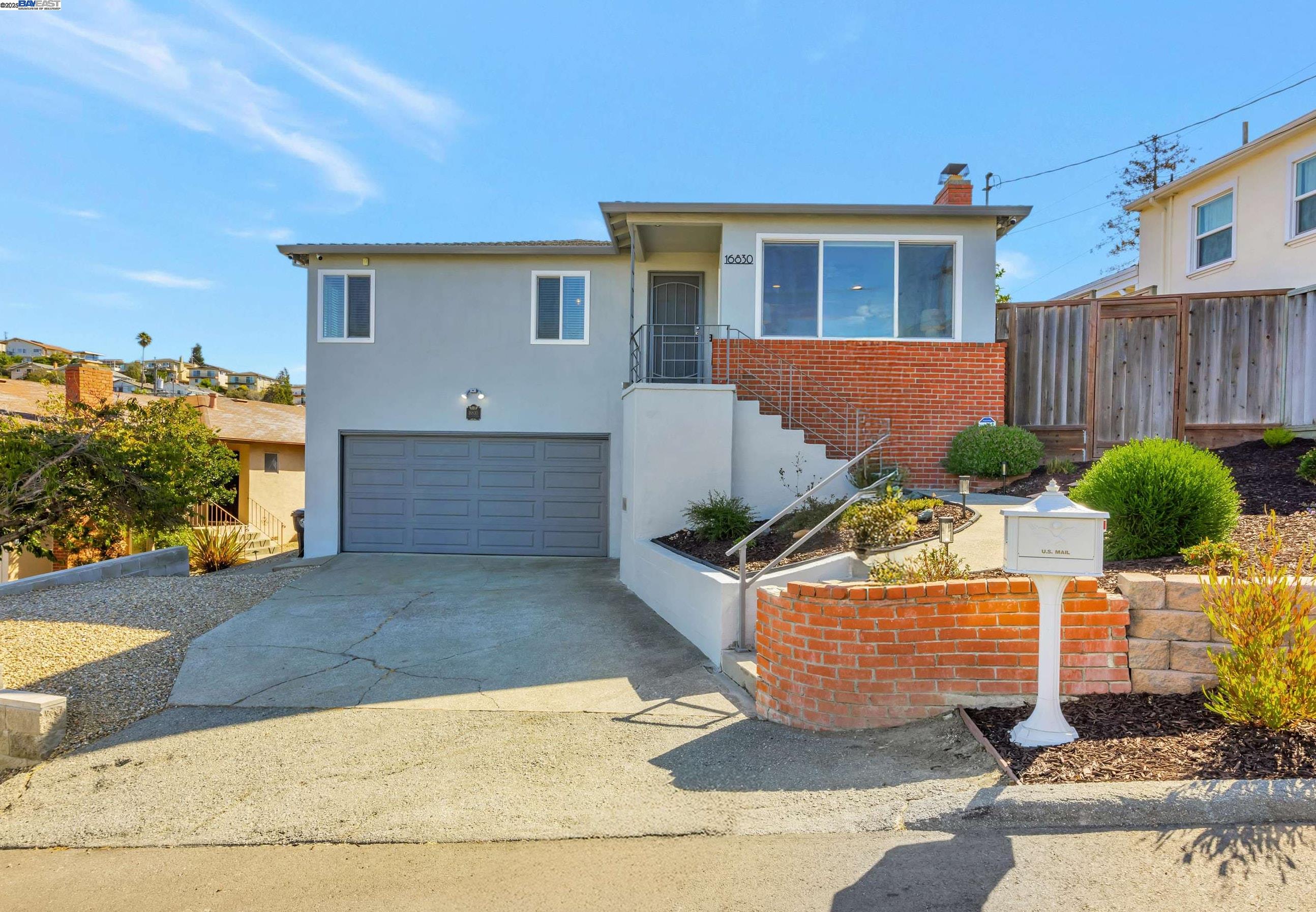 Detail Gallery Image 1 of 58 For 16830 President Dr, Castro Valley,  CA 94578-1261 - 3 Beds | 2 Baths