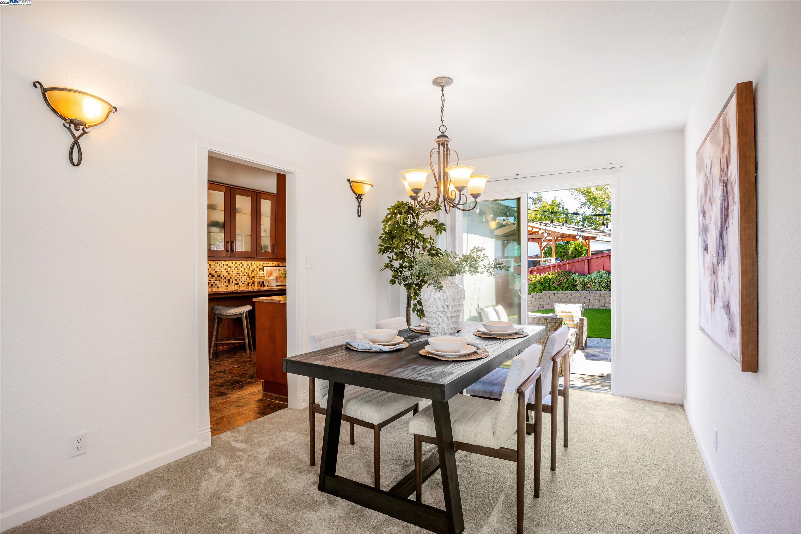 Detail Gallery Image 17 of 58 For 16830 President Dr, Castro Valley,  CA 94578-1261 - 3 Beds | 2 Baths