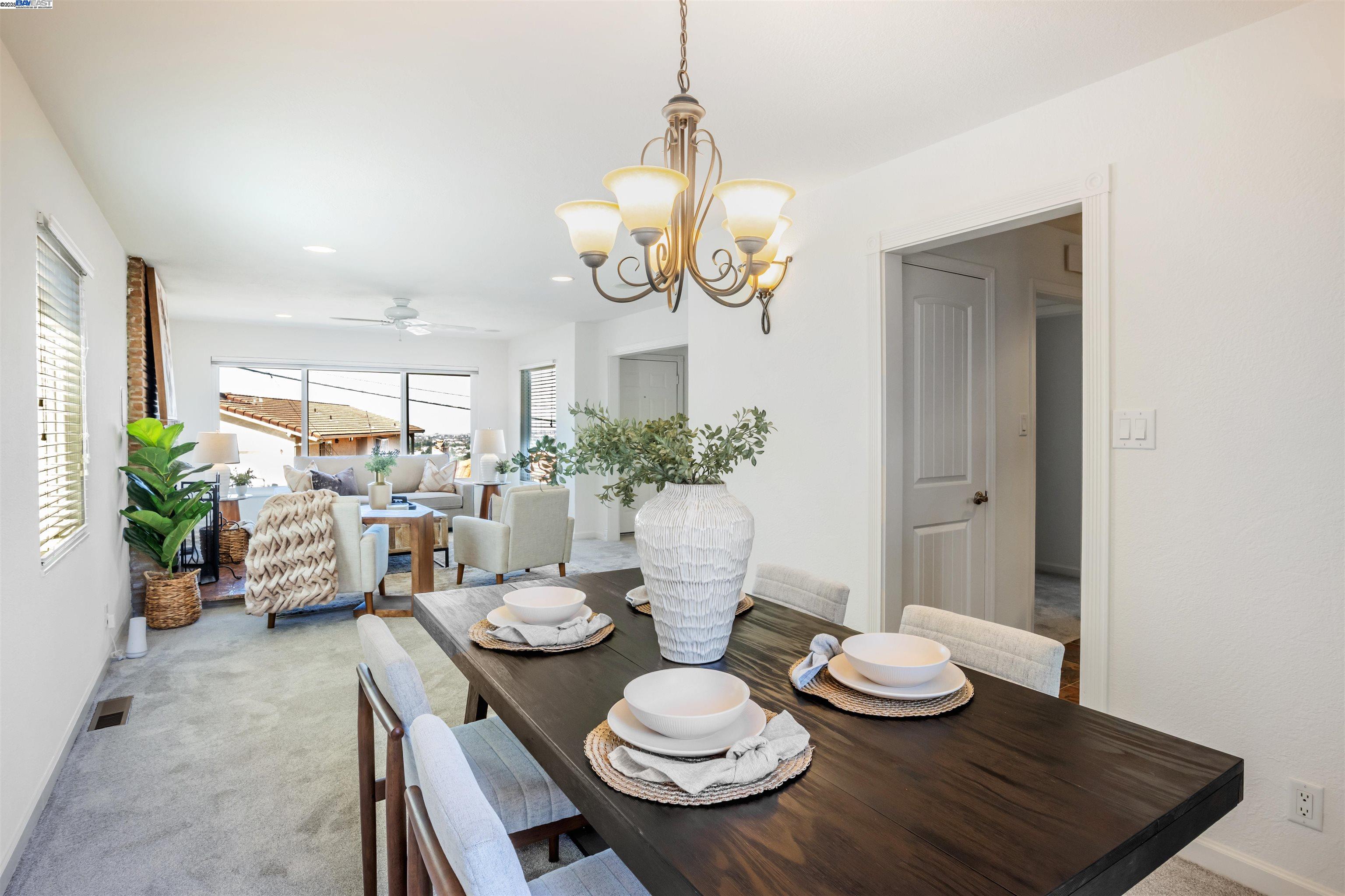 Detail Gallery Image 18 of 58 For 16830 President Dr, Castro Valley,  CA 94578-1261 - 3 Beds | 2 Baths