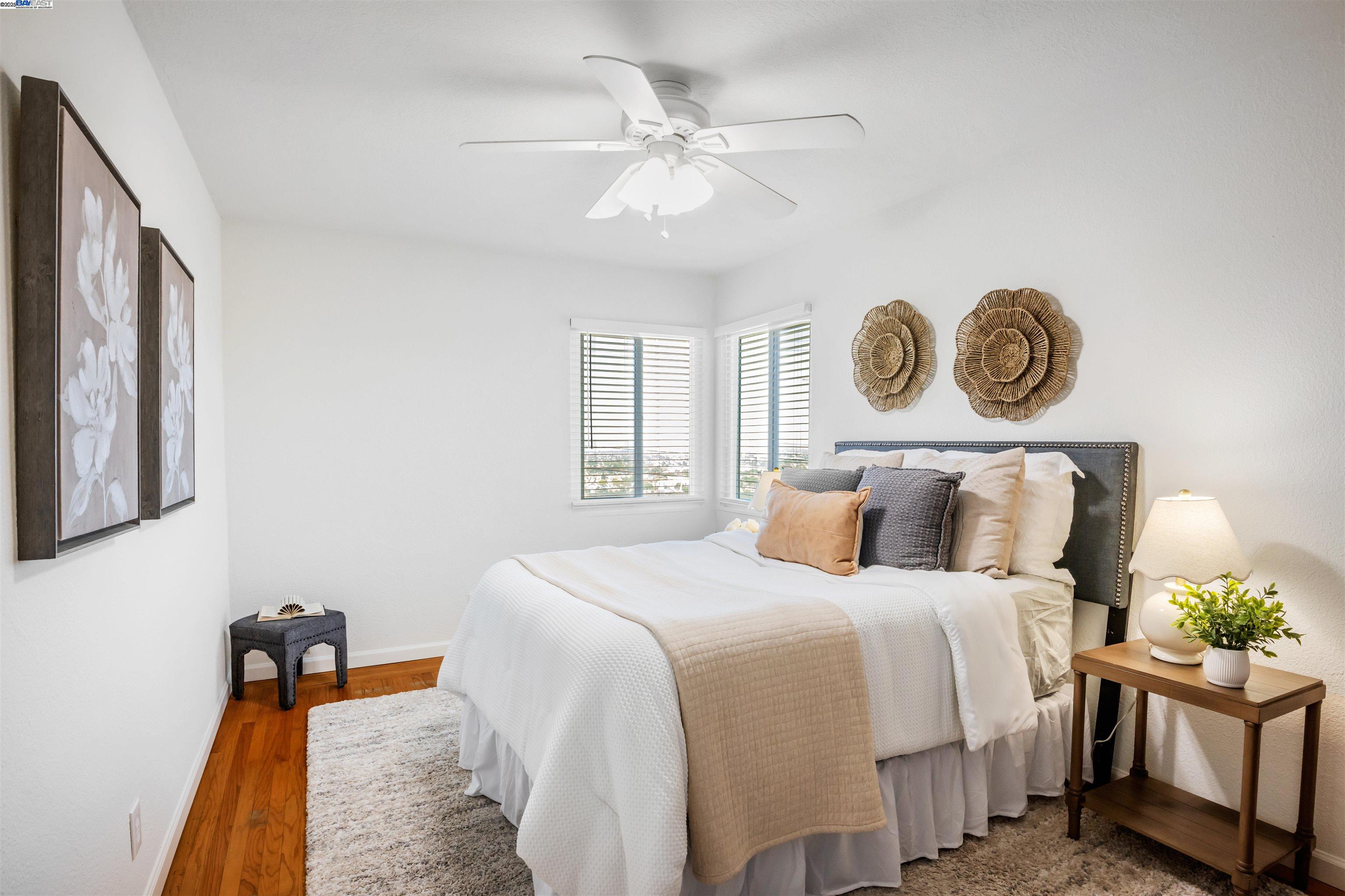 Detail Gallery Image 21 of 58 For 16830 President Dr, Castro Valley,  CA 94578-1261 - 3 Beds | 2 Baths