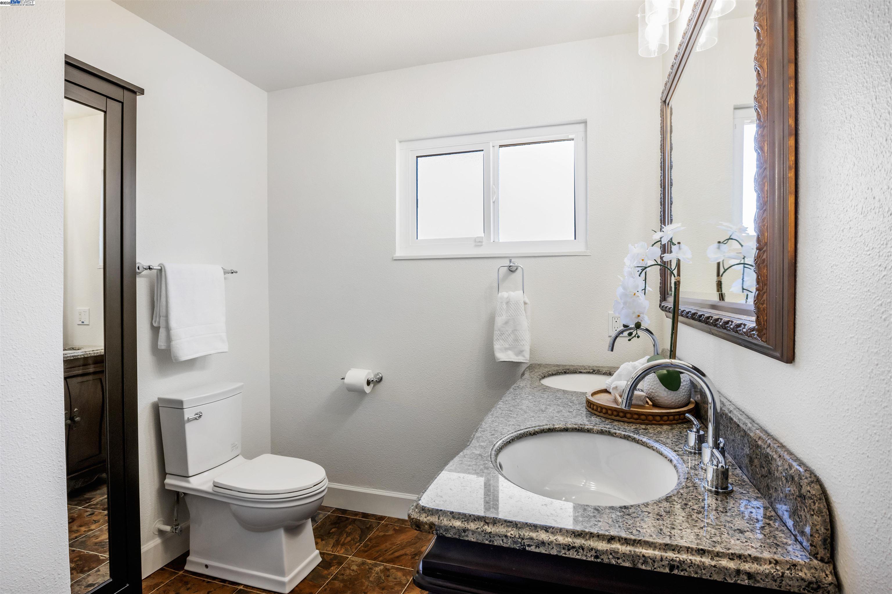 Detail Gallery Image 30 of 58 For 16830 President Dr, Castro Valley,  CA 94578-1261 - 3 Beds | 2 Baths