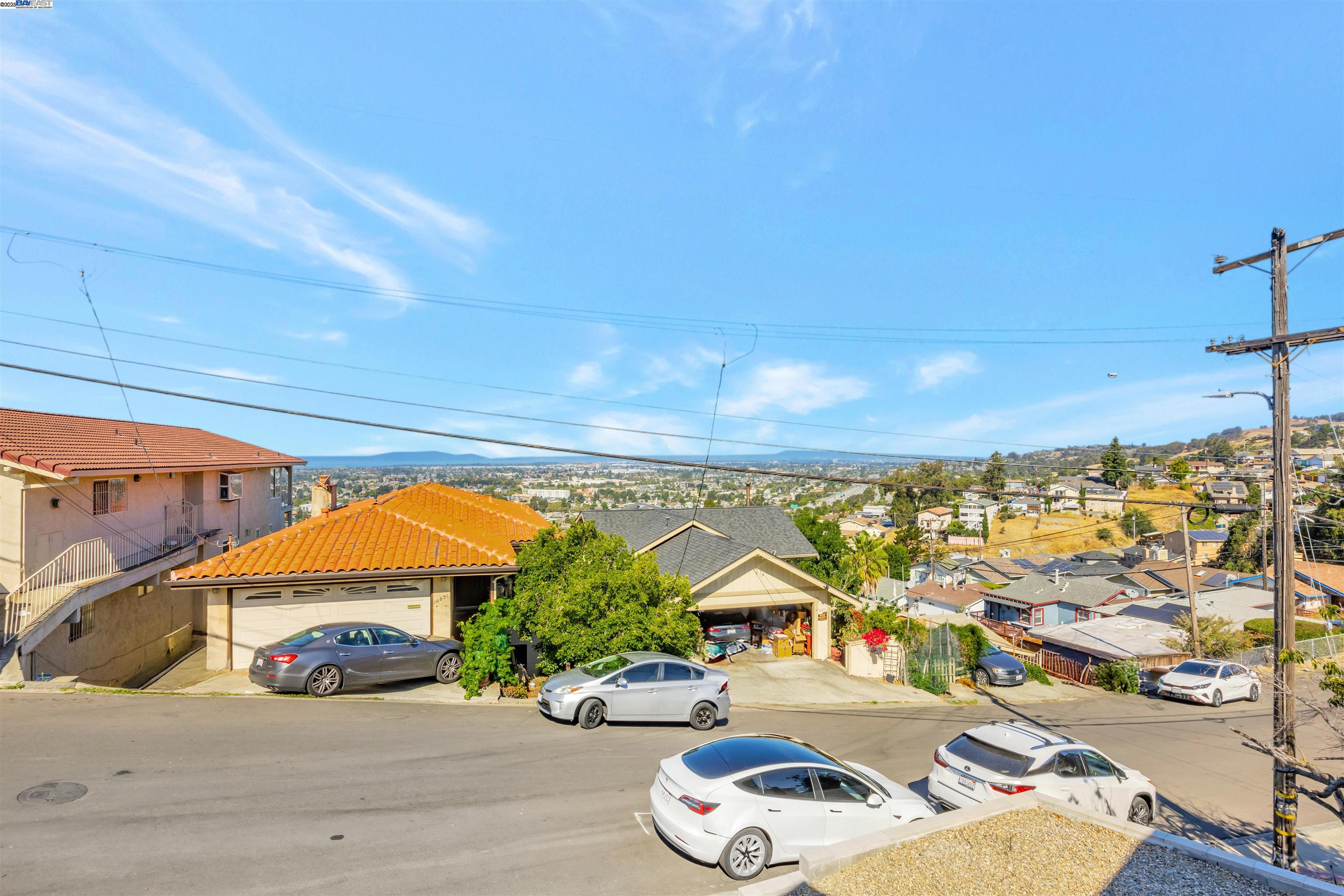 Detail Gallery Image 34 of 58 For 16830 President Dr, Castro Valley,  CA 94578-1261 - 3 Beds | 2 Baths