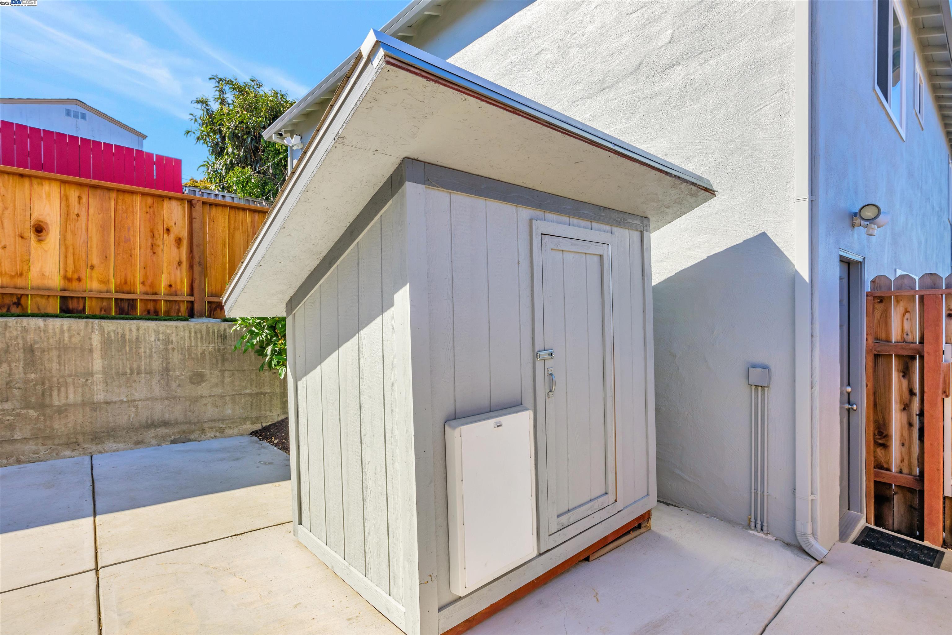 Detail Gallery Image 44 of 58 For 16830 President Dr, Castro Valley,  CA 94578-1261 - 3 Beds | 2 Baths