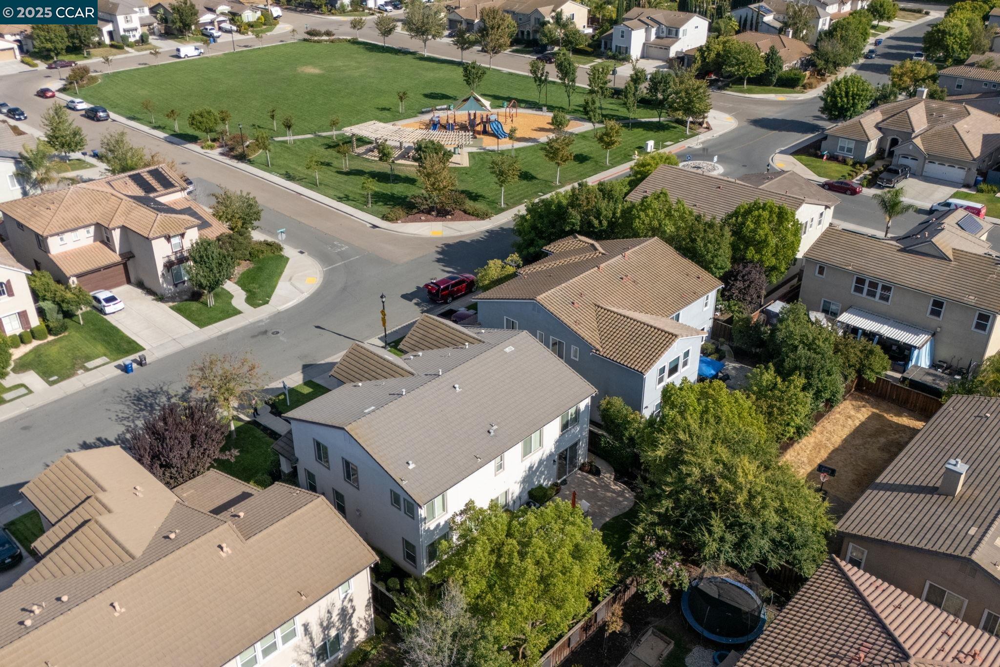 Detail Gallery Image 34 of 38 For 504 Silver Spur Ln, Oakley,  CA 94561 - 4 Beds | 3/1 Baths