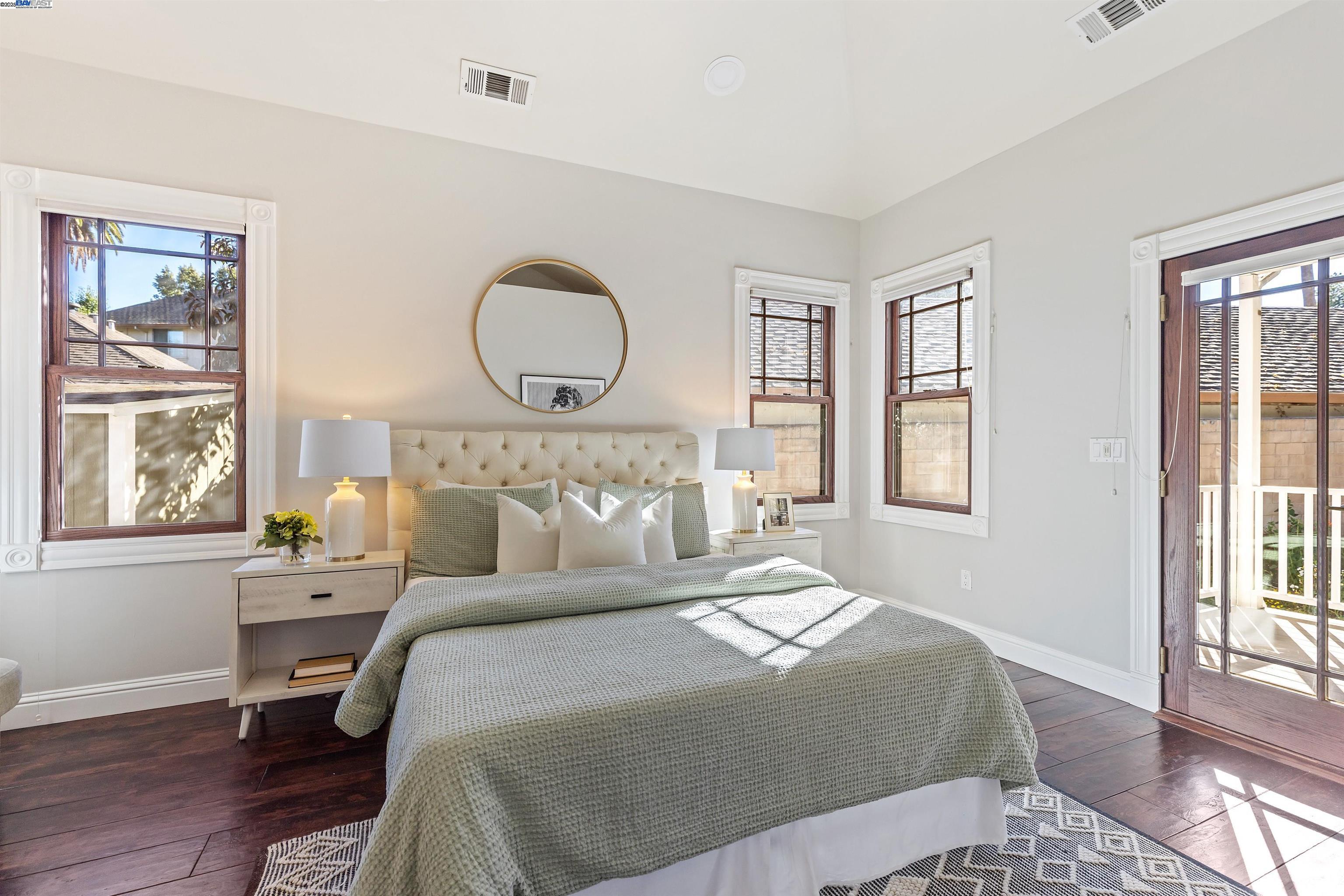 Detail Gallery Image 21 of 52 For 4463 Pleasanton Ave, Pleasanton,  CA 94566 - 3 Beds | 2/1 Baths
