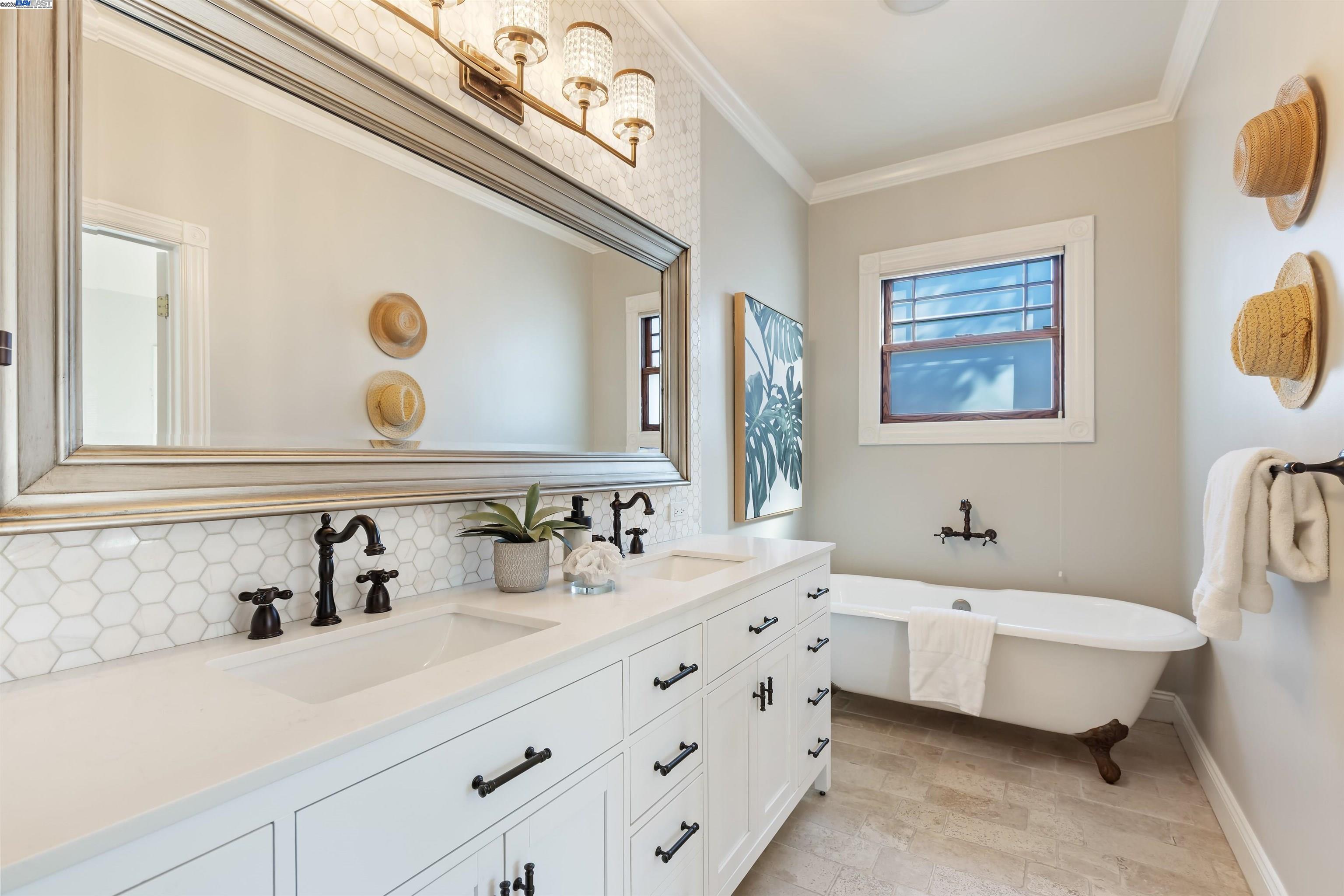 Detail Gallery Image 25 of 52 For 4463 Pleasanton Ave, Pleasanton,  CA 94566 - 3 Beds | 2/1 Baths