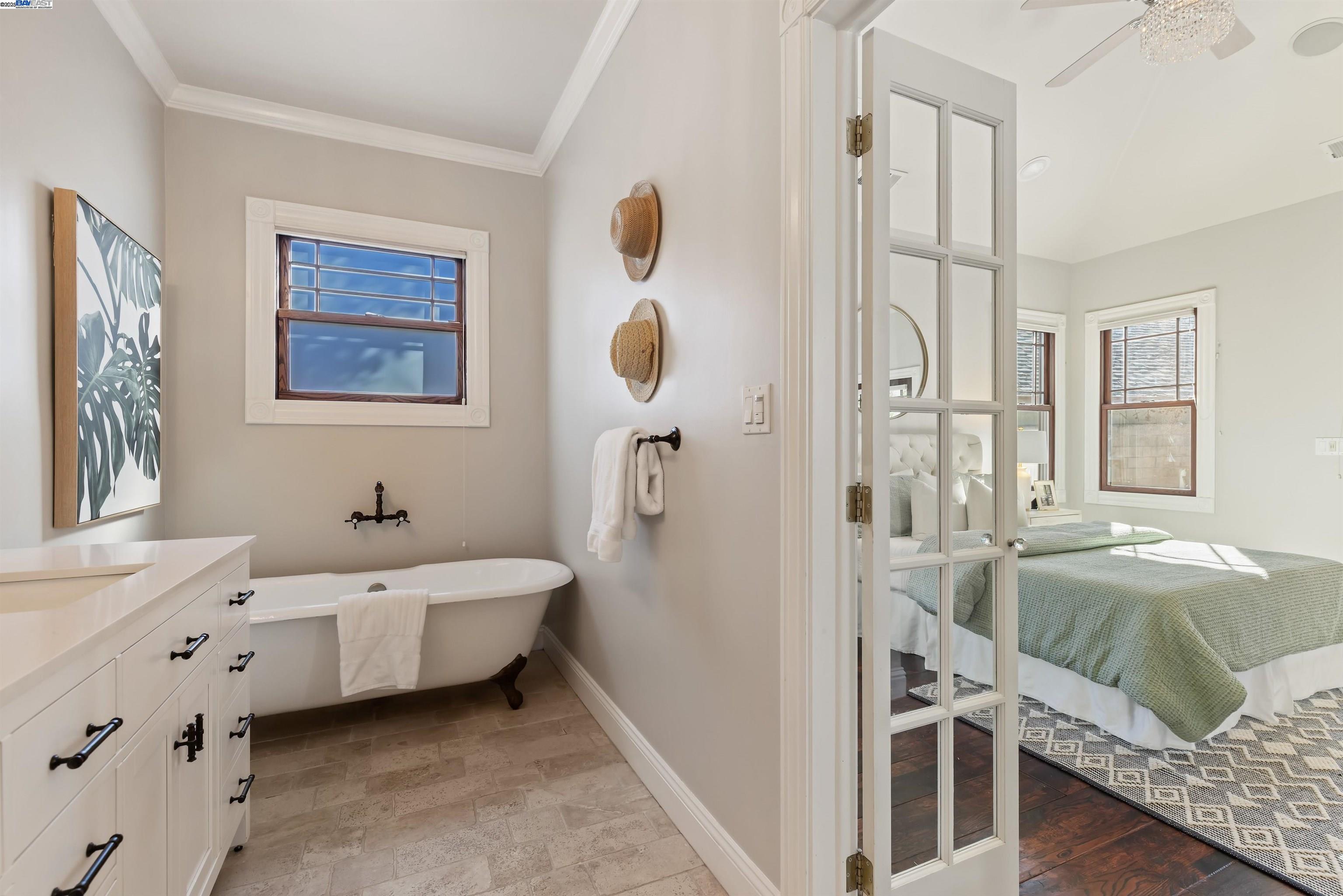 Detail Gallery Image 27 of 52 For 4463 Pleasanton Ave, Pleasanton,  CA 94566 - 3 Beds | 2/1 Baths