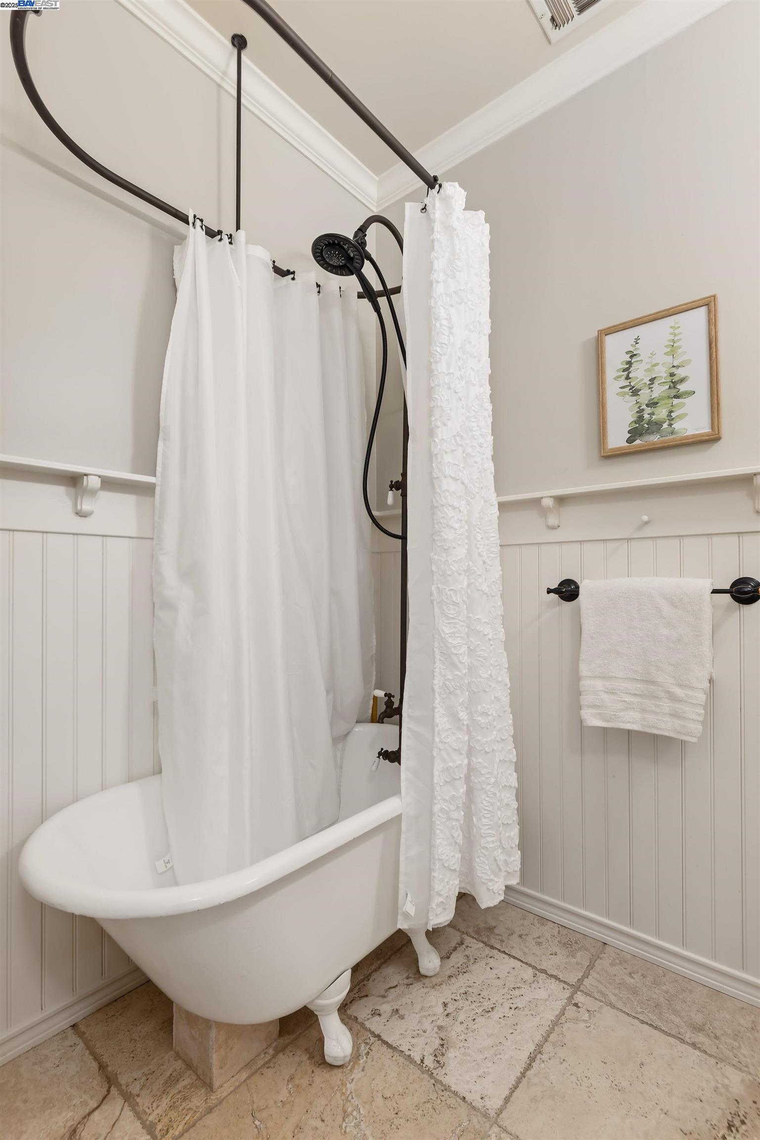Detail Gallery Image 32 of 52 For 4463 Pleasanton Ave, Pleasanton,  CA 94566 - 3 Beds | 2/1 Baths