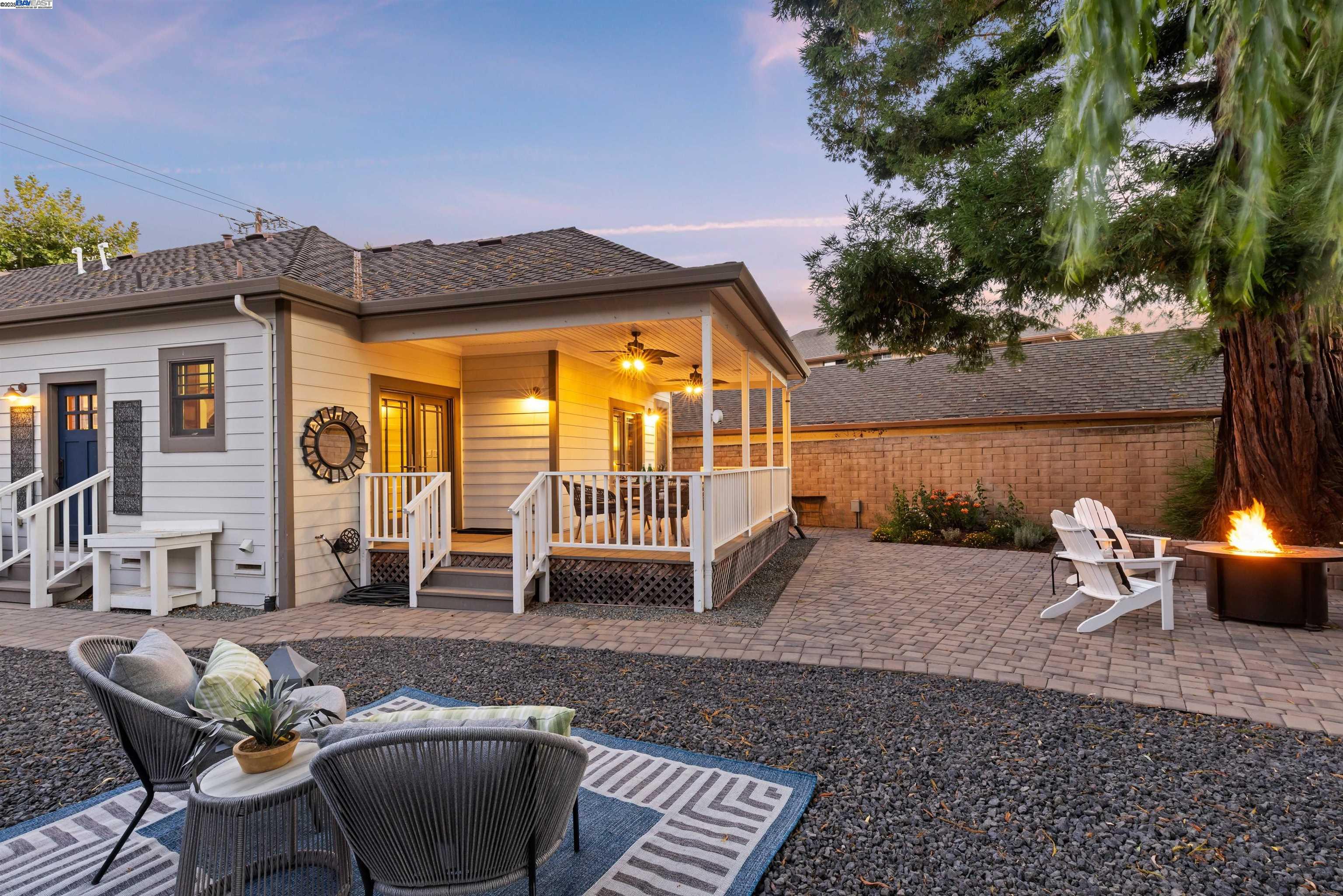 Detail Gallery Image 41 of 52 For 4463 Pleasanton Ave, Pleasanton,  CA 94566 - 3 Beds | 2/1 Baths