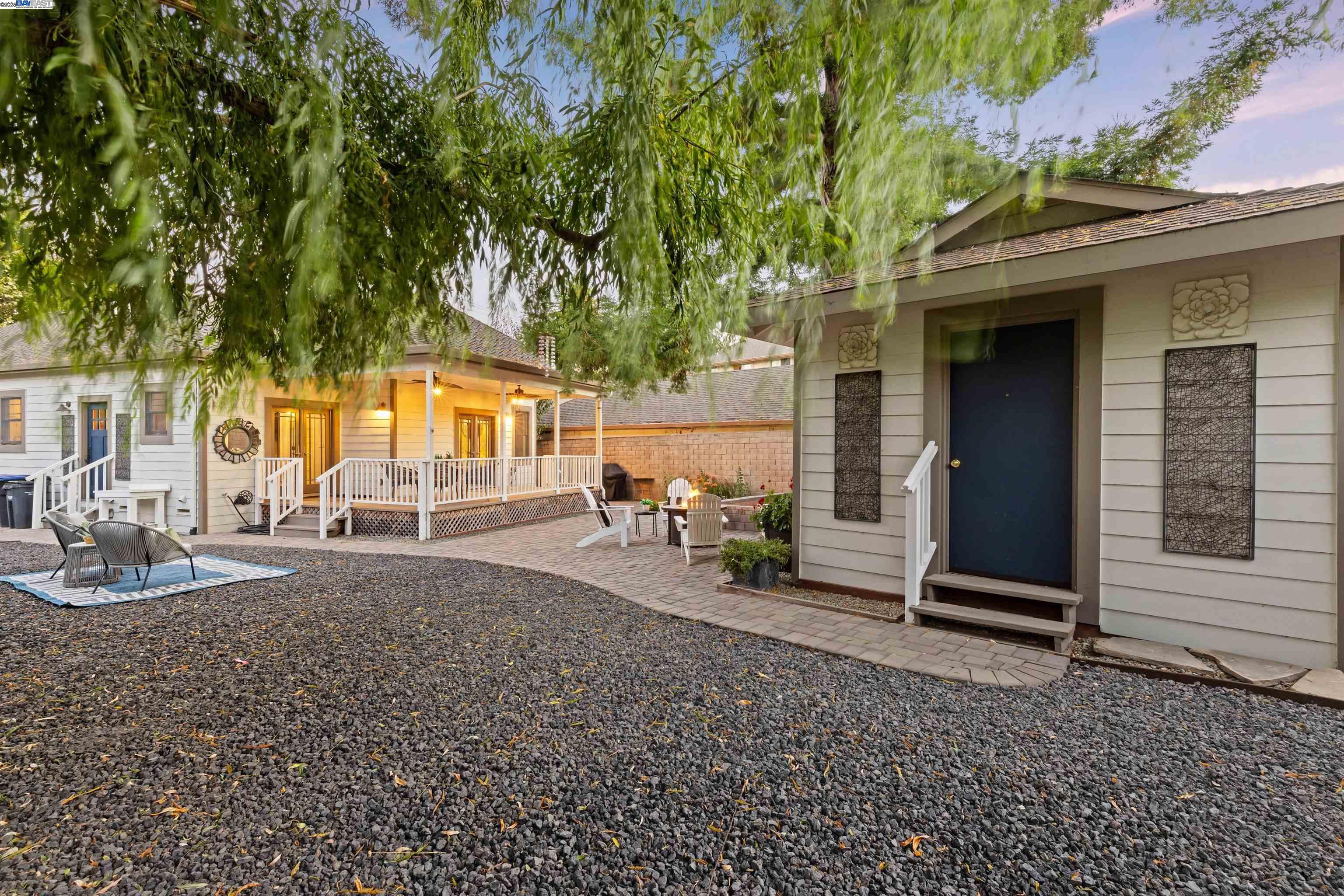 Detail Gallery Image 45 of 52 For 4463 Pleasanton Ave, Pleasanton,  CA 94566 - 3 Beds | 2/1 Baths