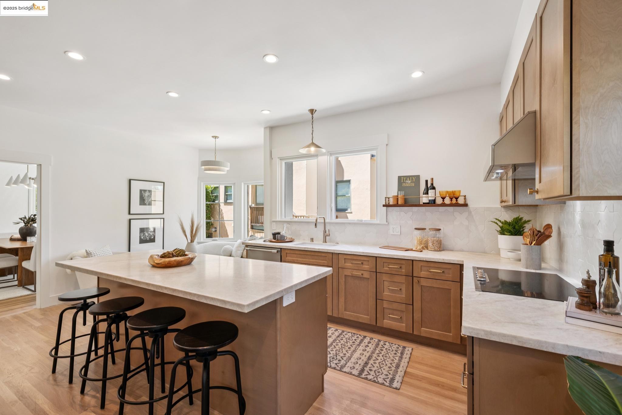 Detail Gallery Image 20 of 60 For 101 Palm Dr, Piedmont,  CA 94610 - 5 Beds | 3 Baths