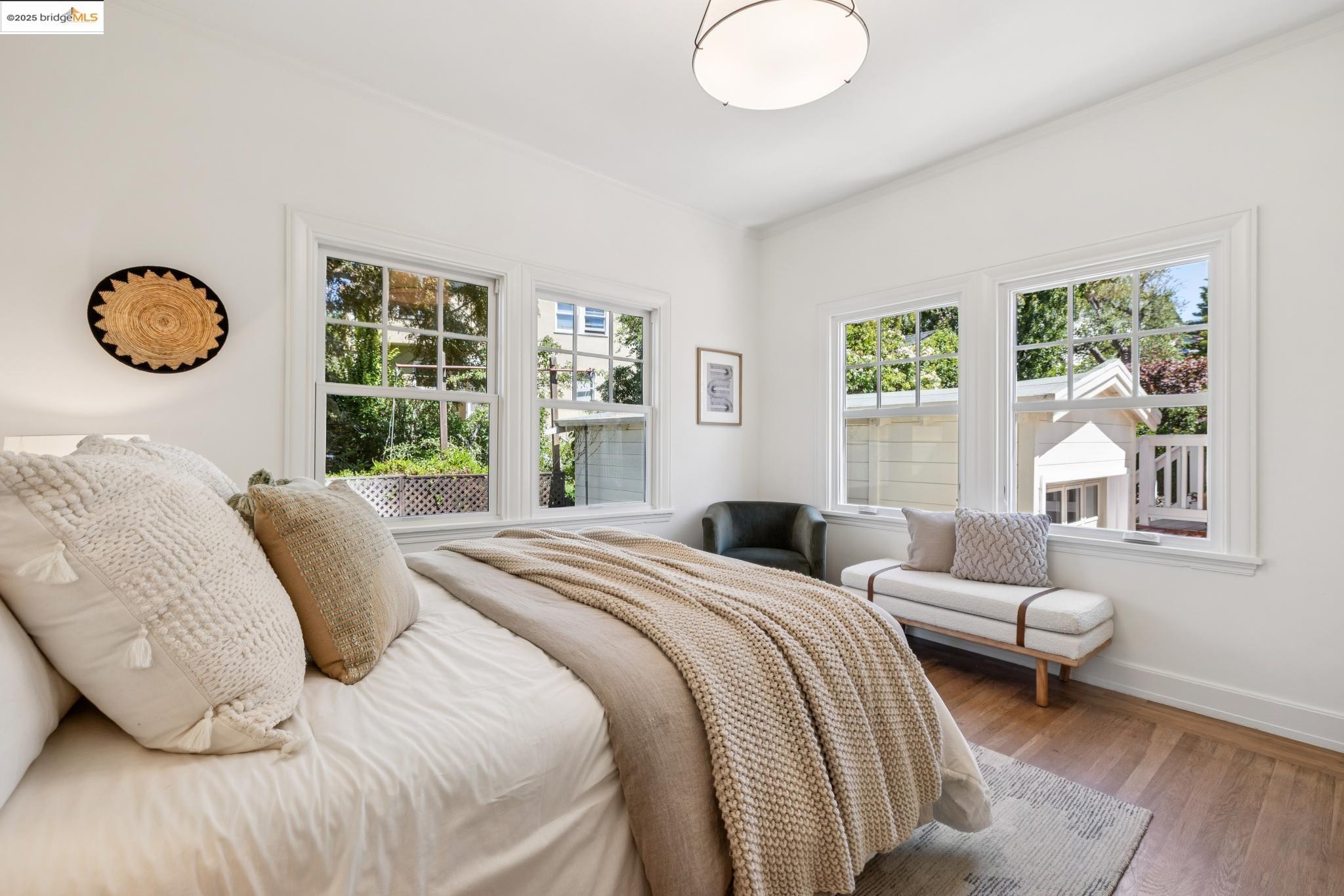 Detail Gallery Image 25 of 60 For 101 Palm Dr, Piedmont,  CA 94610 - 5 Beds | 3 Baths