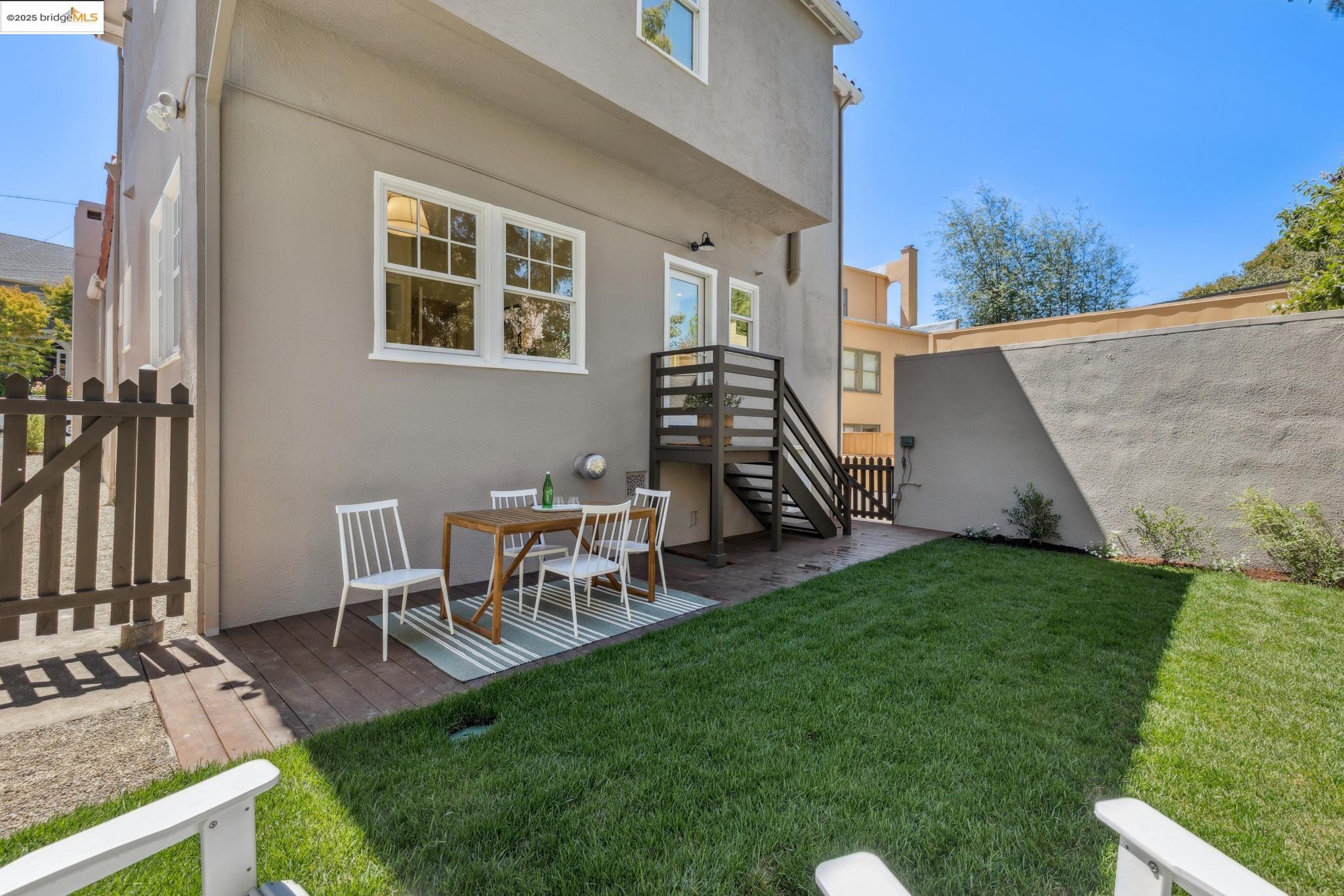 Detail Gallery Image 46 of 60 For 101 Palm Dr, Piedmont,  CA 94610 - 5 Beds | 3 Baths