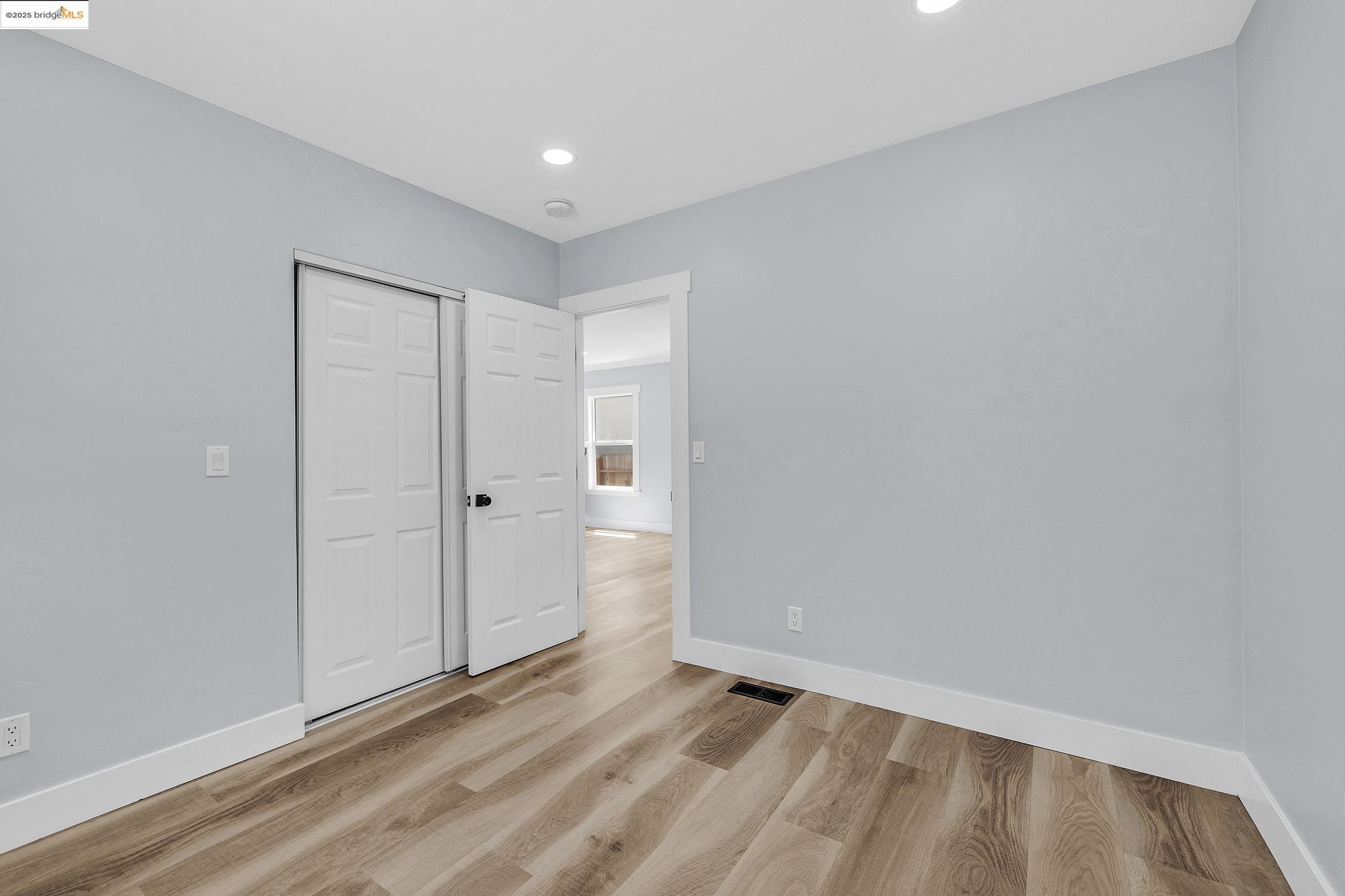 Detail Gallery Image 32 of 38 For 2427 67th Ave, Oakland,  CA 94605 - 3 Beds | 2 Baths
