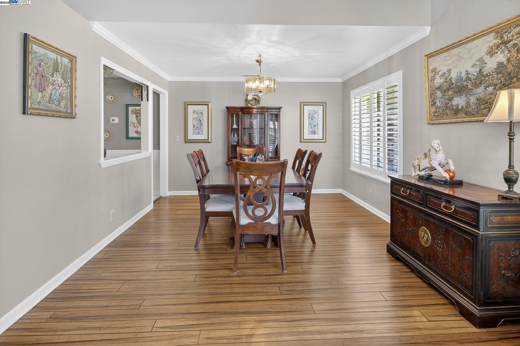 Detail Gallery Image 12 of 58 For 368 Beverly St, Livermore,  CA 94550 - 4 Beds | 2/1 Baths