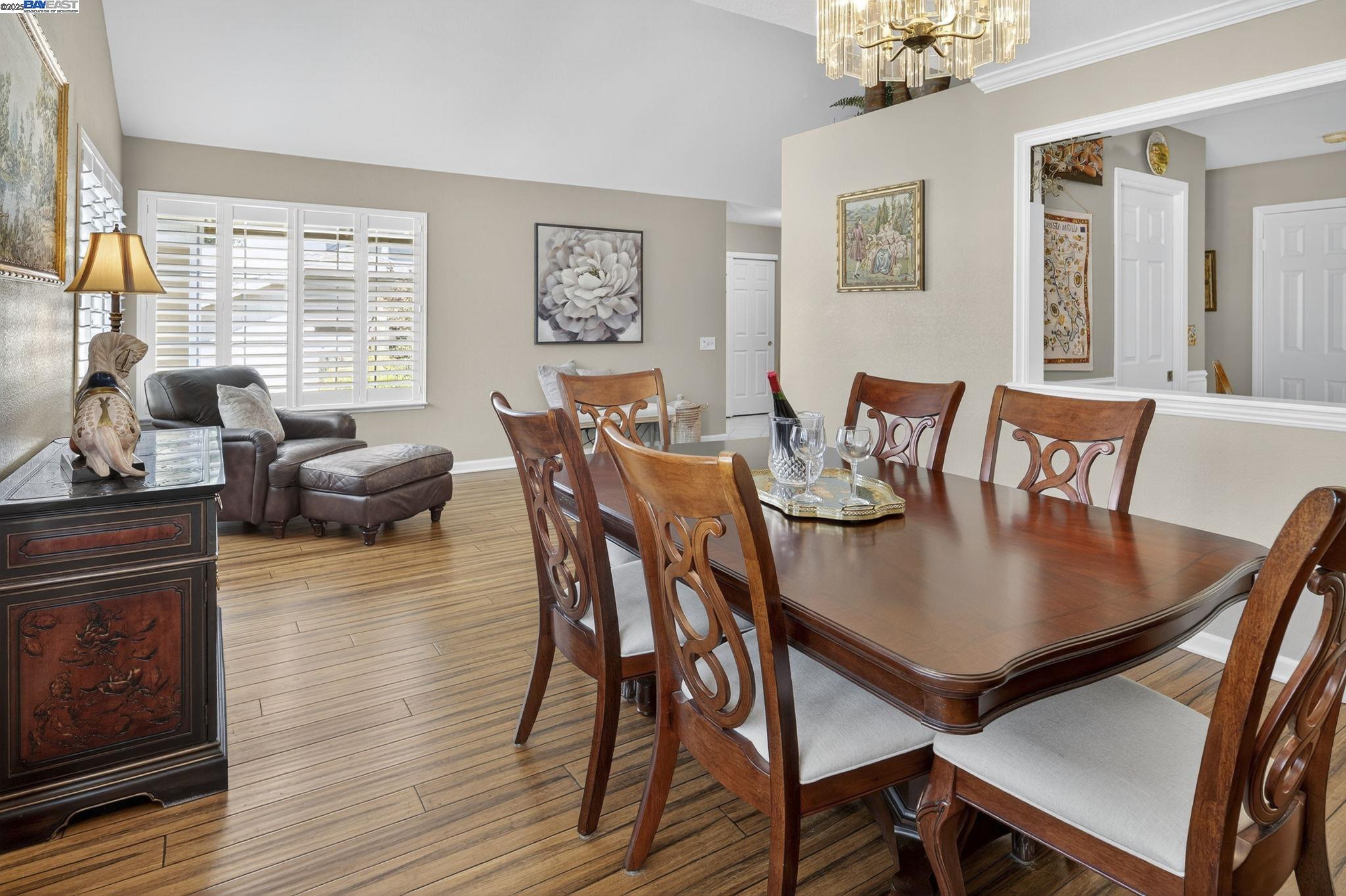Detail Gallery Image 14 of 58 For 368 Beverly St, Livermore,  CA 94550 - 4 Beds | 2/1 Baths