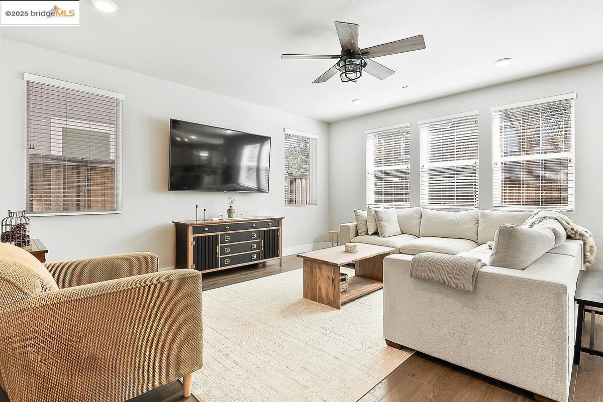 Detail Gallery Image 13 of 51 For 782 Plumeria St, Brentwood,  CA 94513 - 4 Beds | 3 Baths