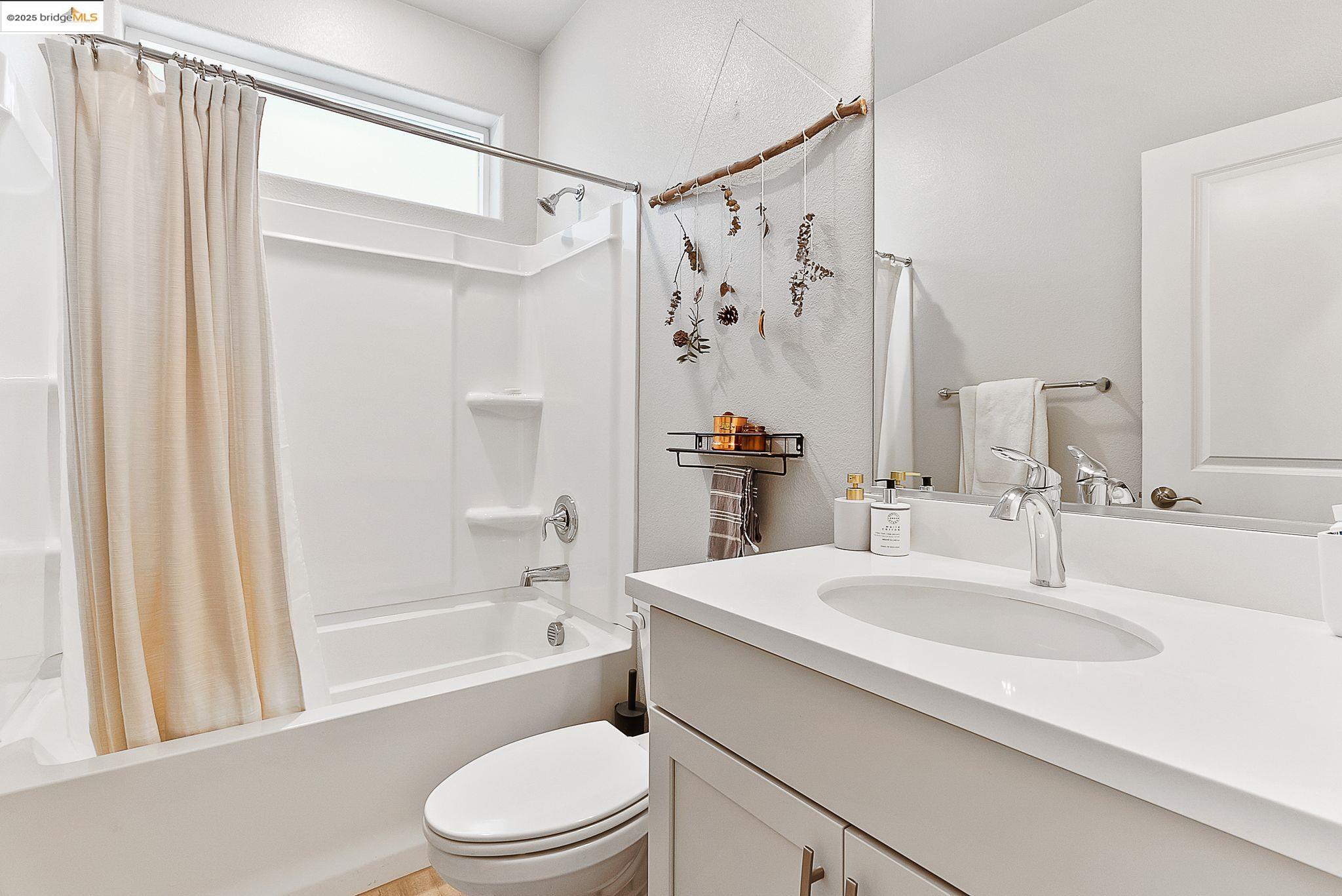 Detail Gallery Image 22 of 51 For 782 Plumeria St, Brentwood,  CA 94513 - 4 Beds | 3 Baths