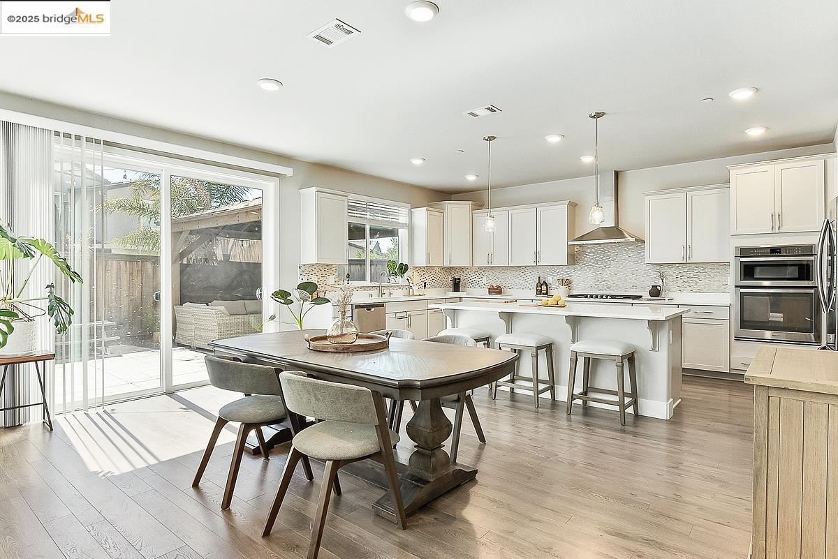 Detail Gallery Image 7 of 51 For 782 Plumeria St, Brentwood,  CA 94513 - 4 Beds | 3 Baths