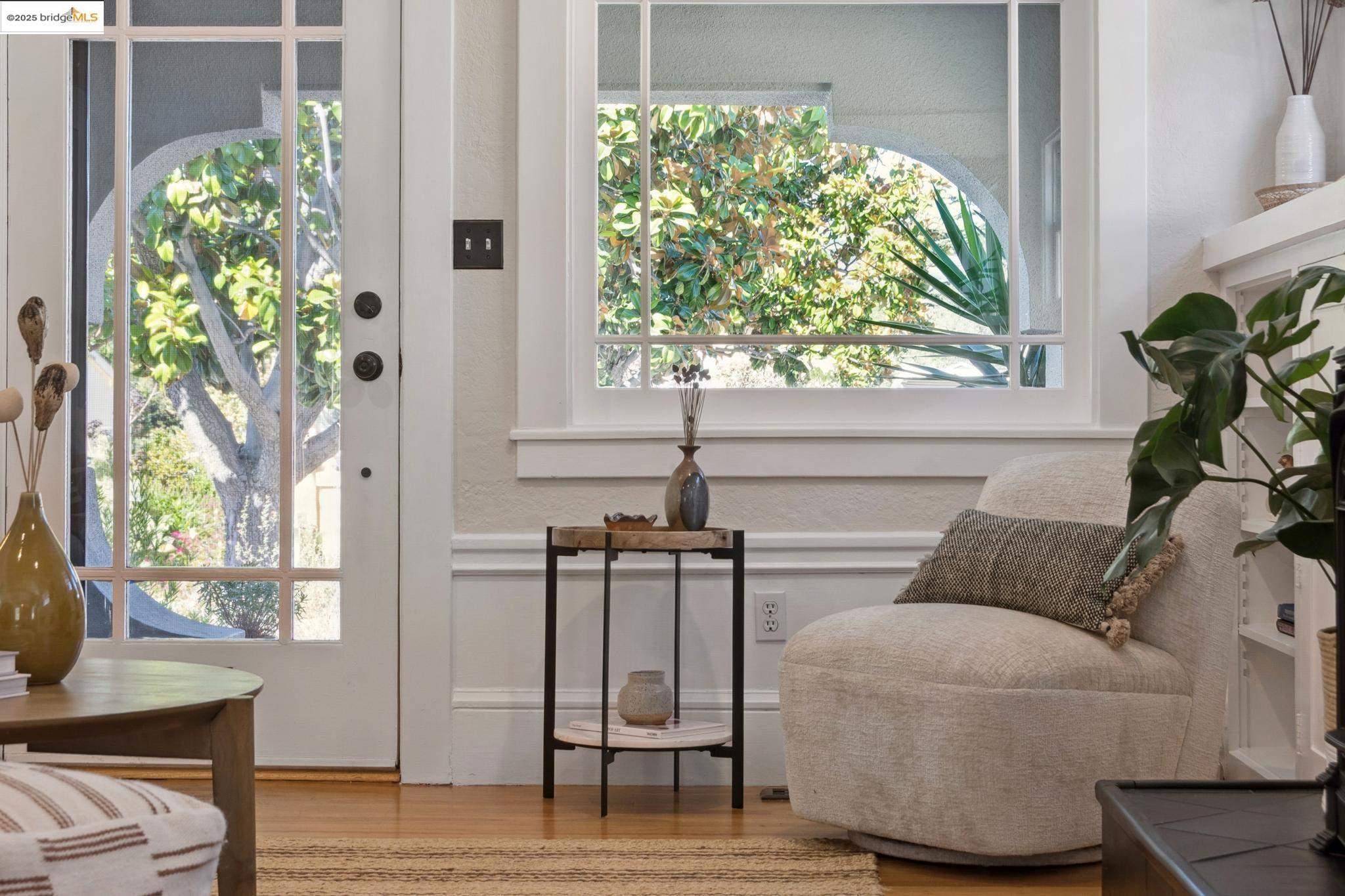 Detail Gallery Image 12 of 47 For 4621 Walnut St, Oakland,  CA 94619 - 2 Beds | 1 Baths