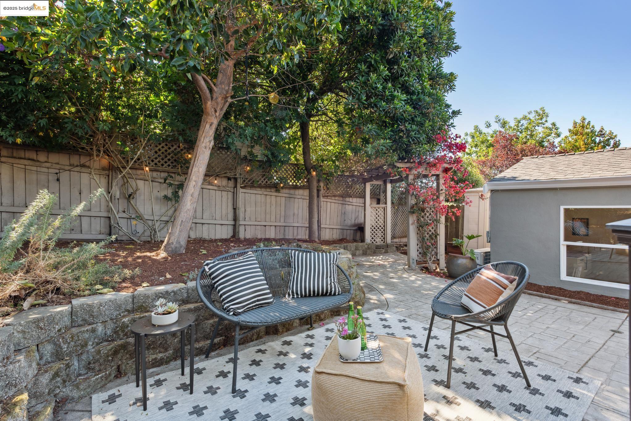 Detail Gallery Image 37 of 47 For 4621 Walnut St, Oakland,  CA 94619 - 2 Beds | 1 Baths